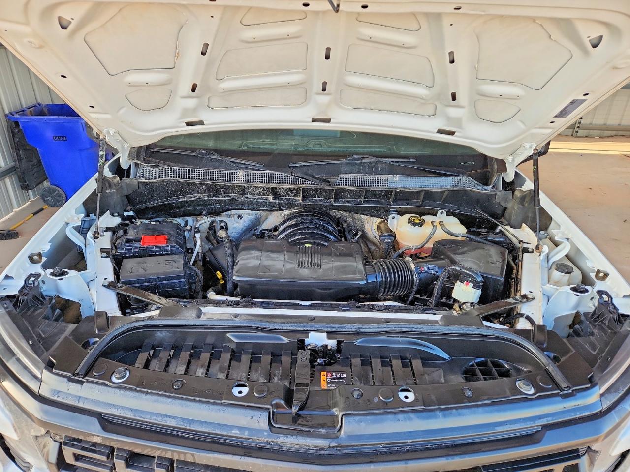 2023 Chevy Silverado K1500 Белый vin: 1GCUDAED0PZ291936