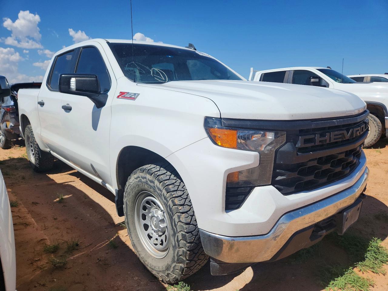 2023 Chevy Silverado K1500 Белый vin: 1GCUDAED0PZ291936