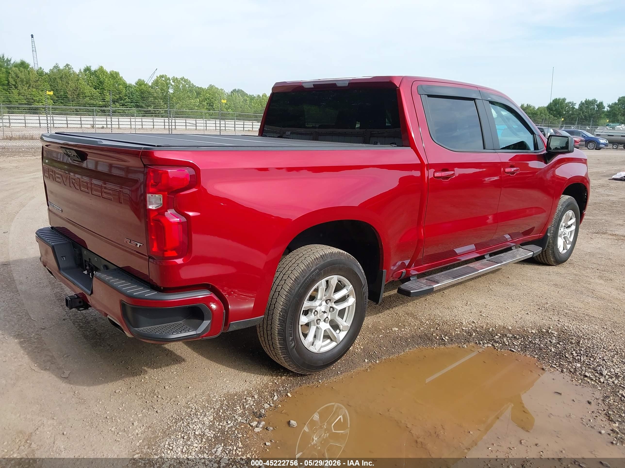 2023 Chevrolet Silverado 1500 4wd  Short Bed Rst Красный vin: 1GCUDEED0PZ170816
