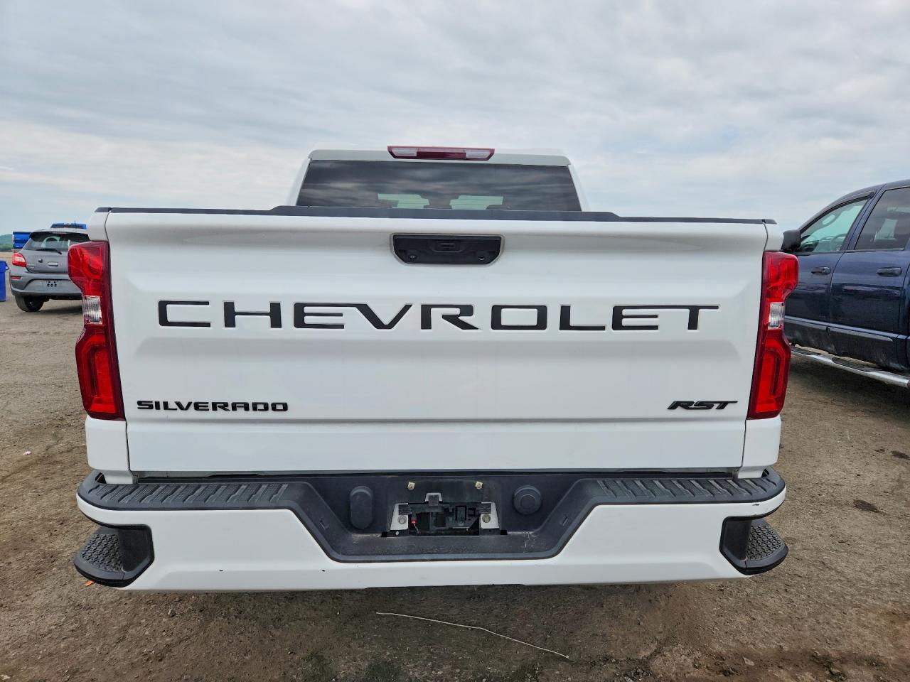 2023 Chevrolet Silverado K1500 Rst Белый vin: 1GCUDEED1PZ208280