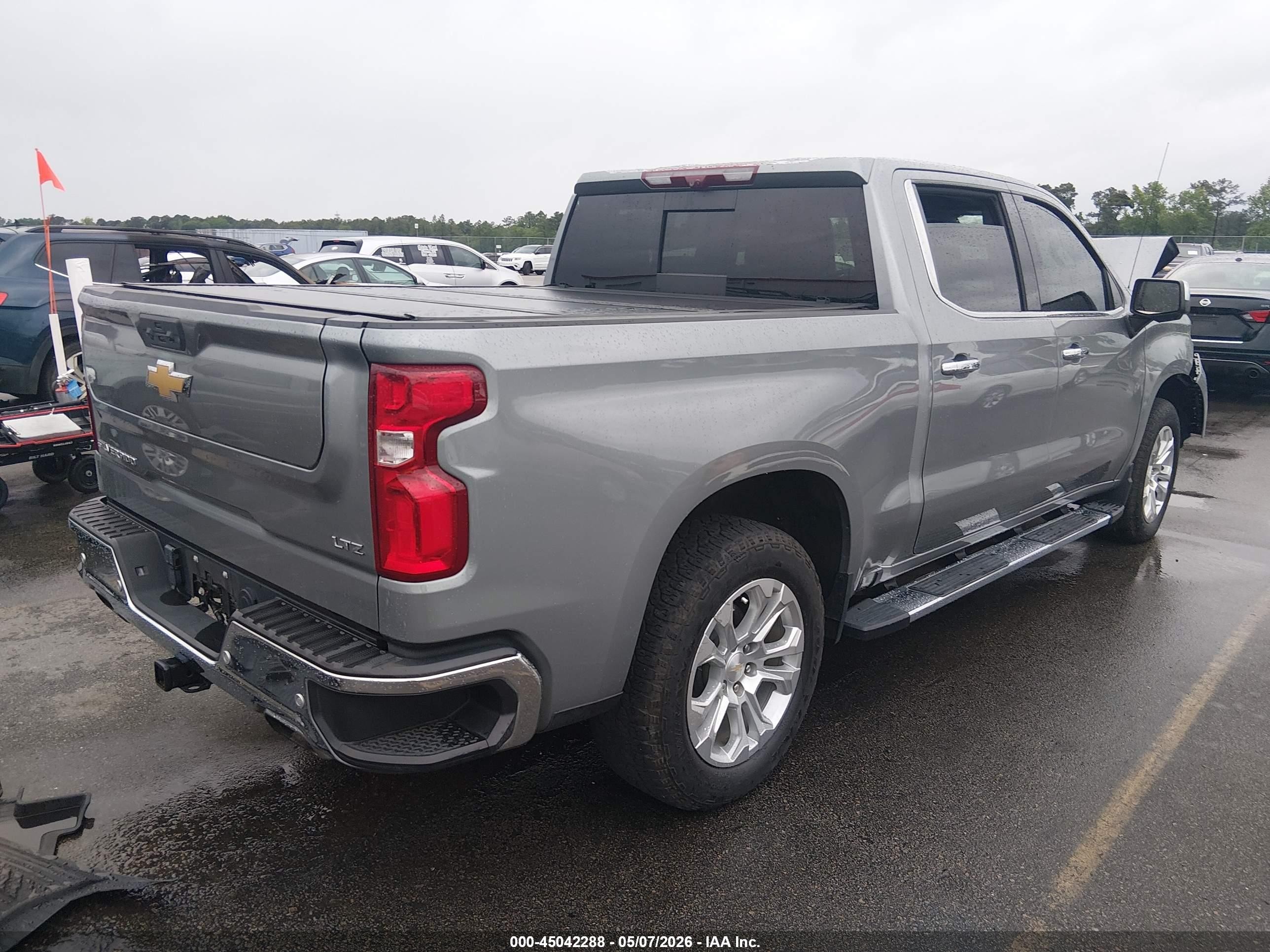 2024 Chevrolet Silverado 1500 4wd  Short Bed Ltz Серый vin: 1GCUDGEL0RZ225674