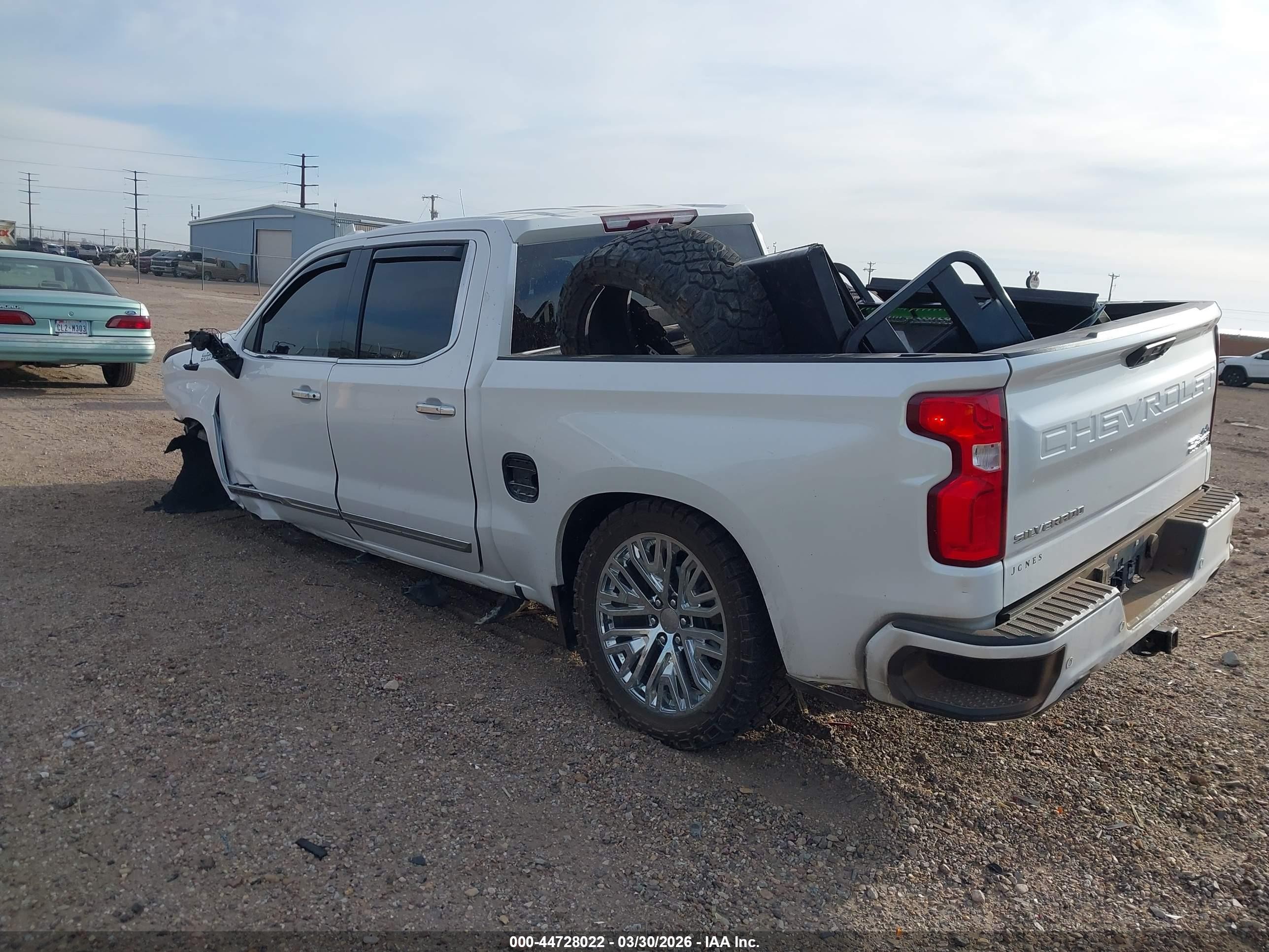 2022 Chevrolet Silverado 1500 High Country White vin: 1GCUDJED3NZ566051