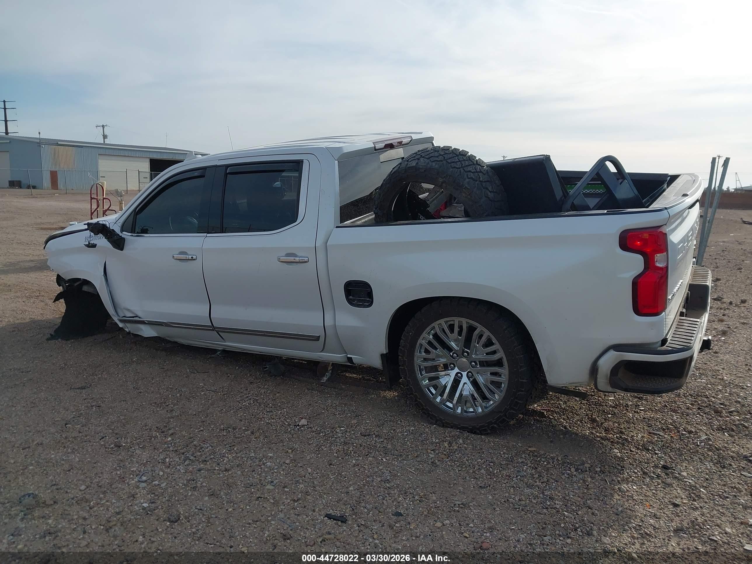 2022 Chevrolet Silverado 1500 High Country White vin: 1GCUDJED3NZ566051