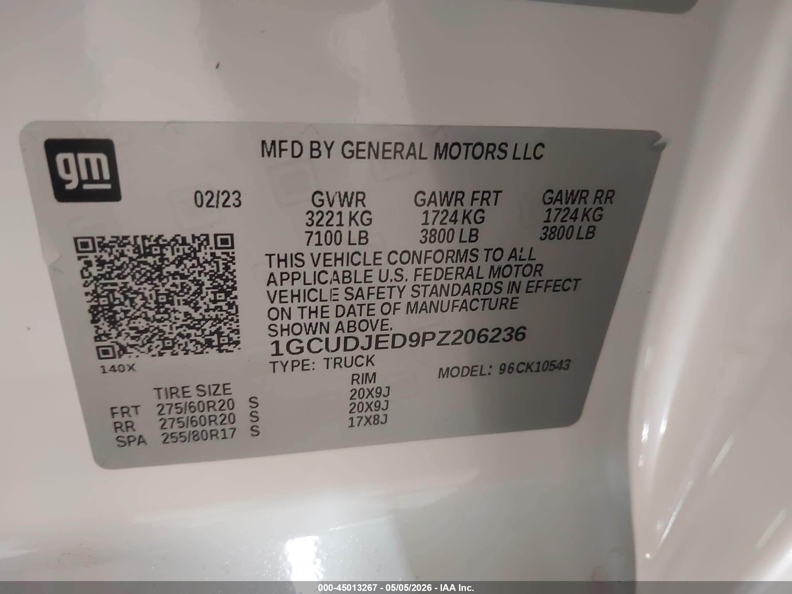 2023 Chevrolet Silverado 1500   White vin: 1GCUDJED9PZ206236