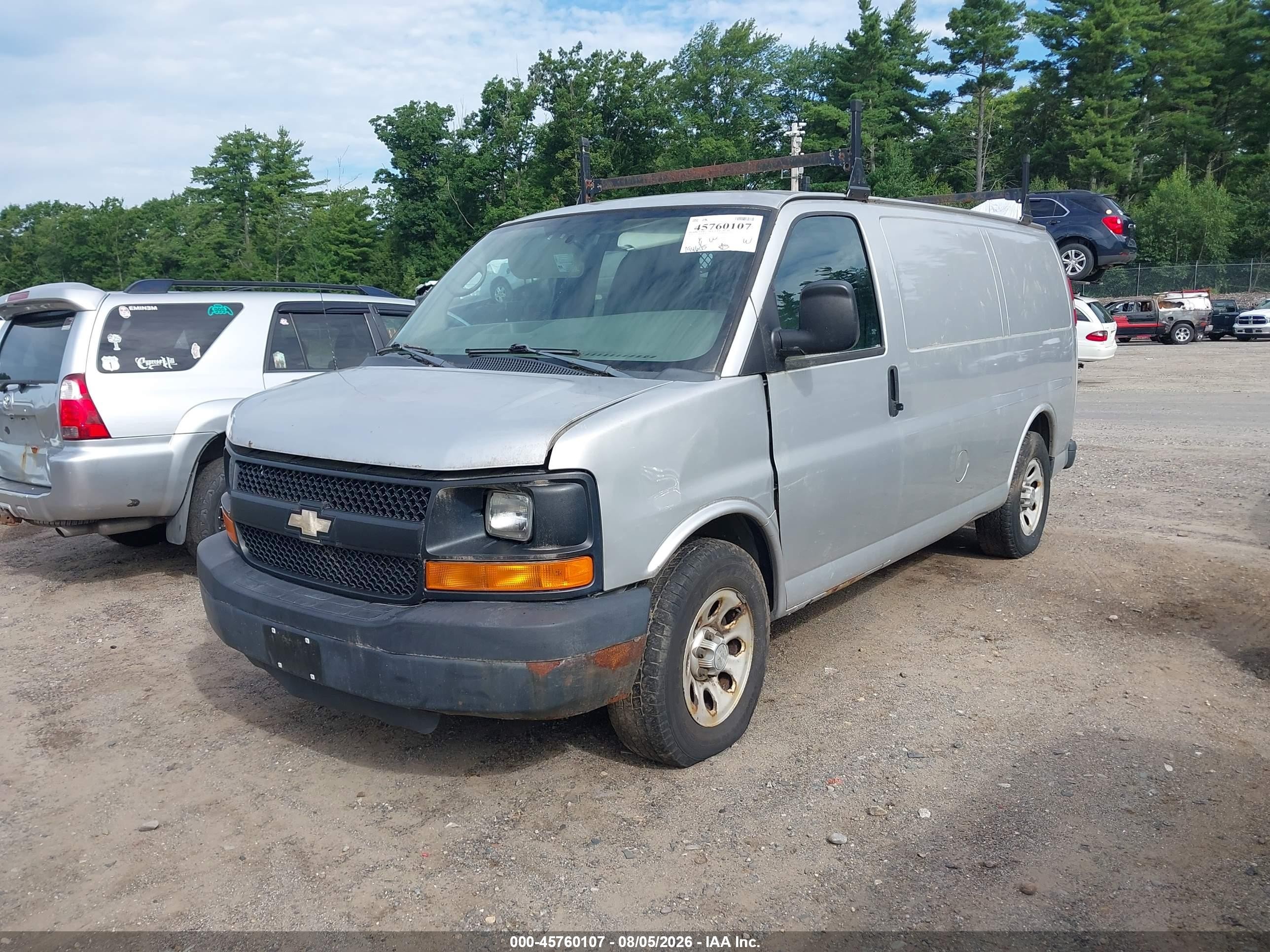 2010 Chevrolet Express 1500 Work Van Silver vin: 1GCUGADX0A1181543
