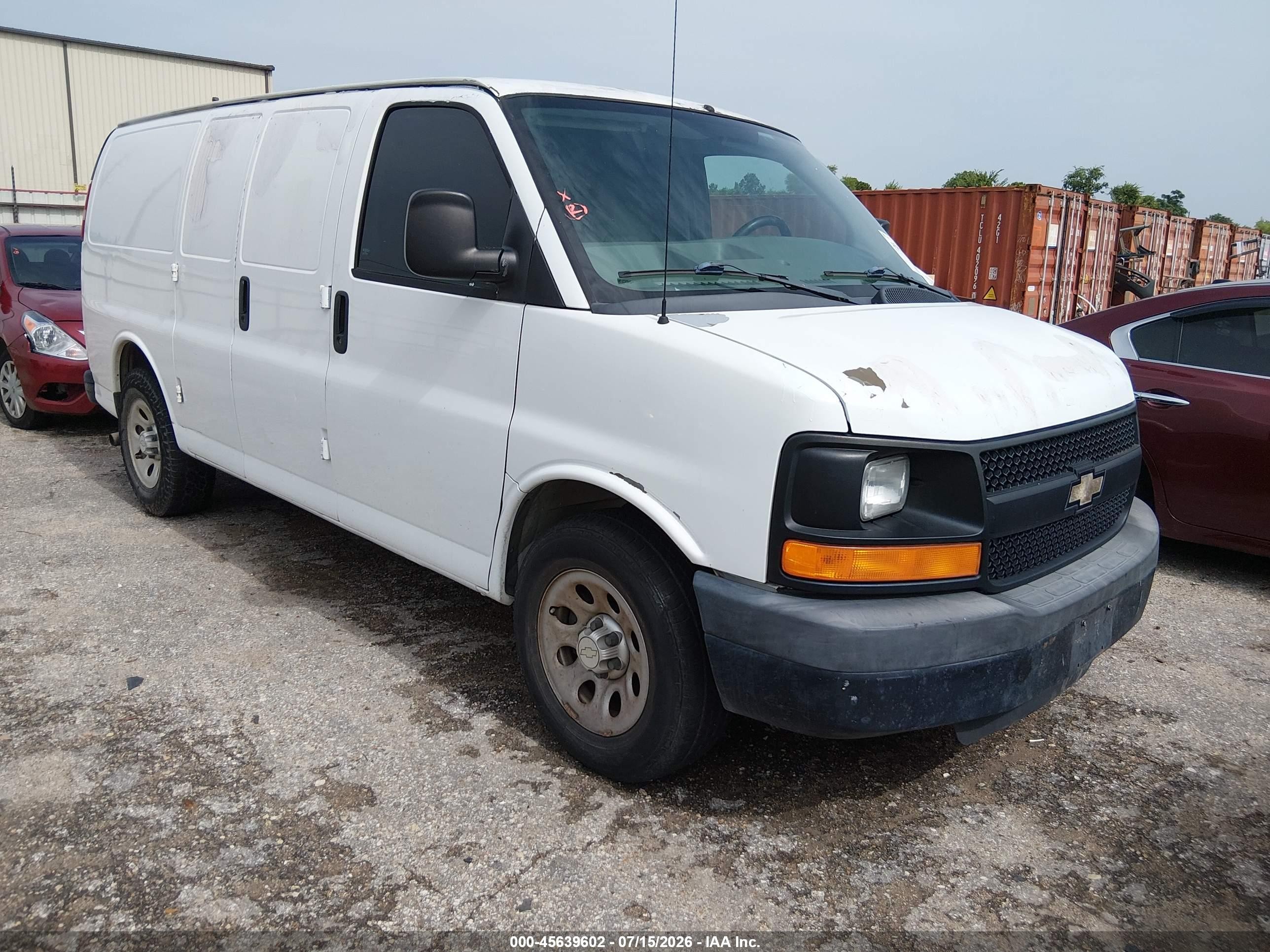 2010 Chevrolet Express 1500 Work Van White vin: 1GCUGADX0A1182904