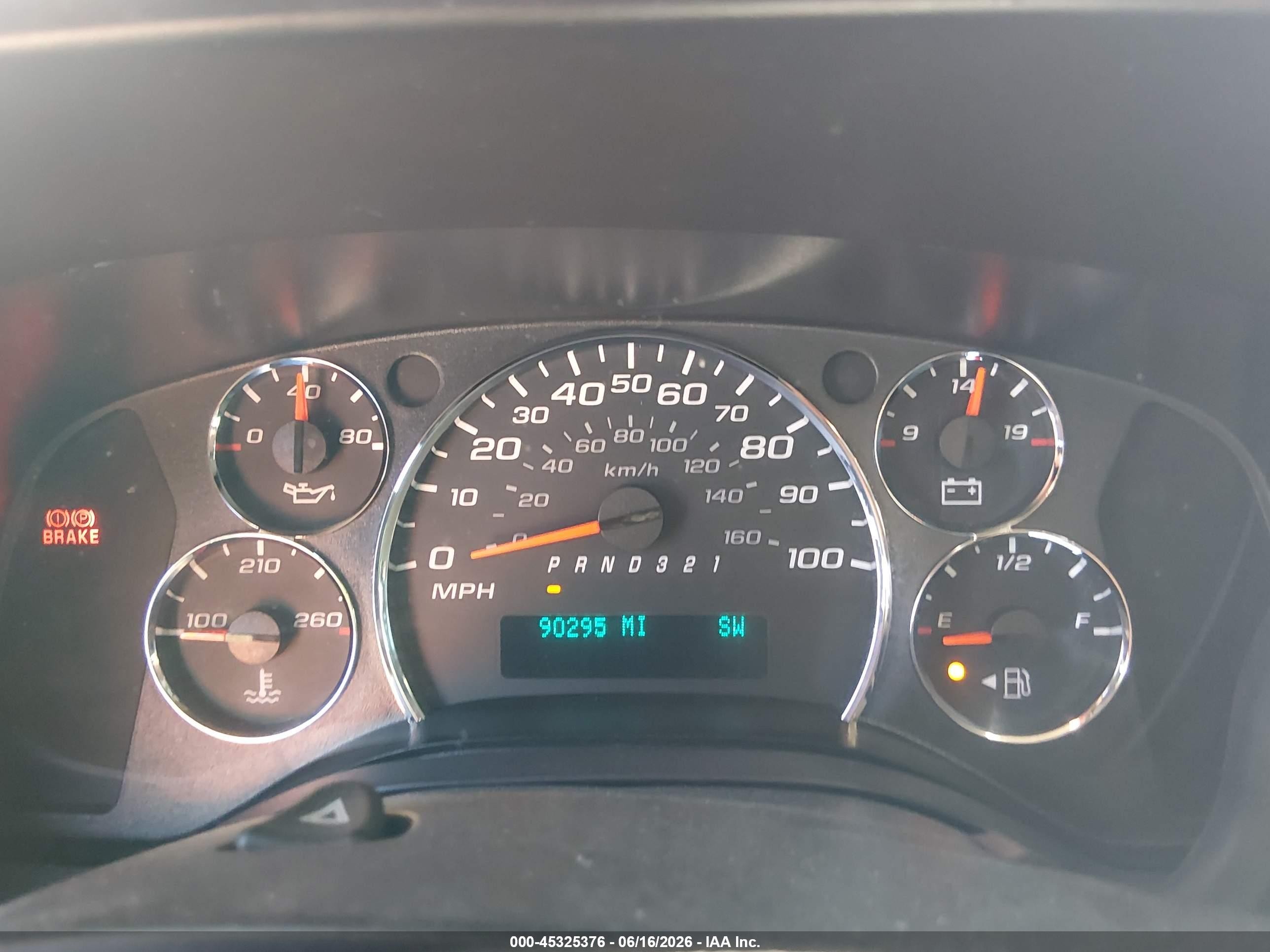 2010 Chevrolet Express 1500 Work Van White vin: 1GCUHAD43A1124675