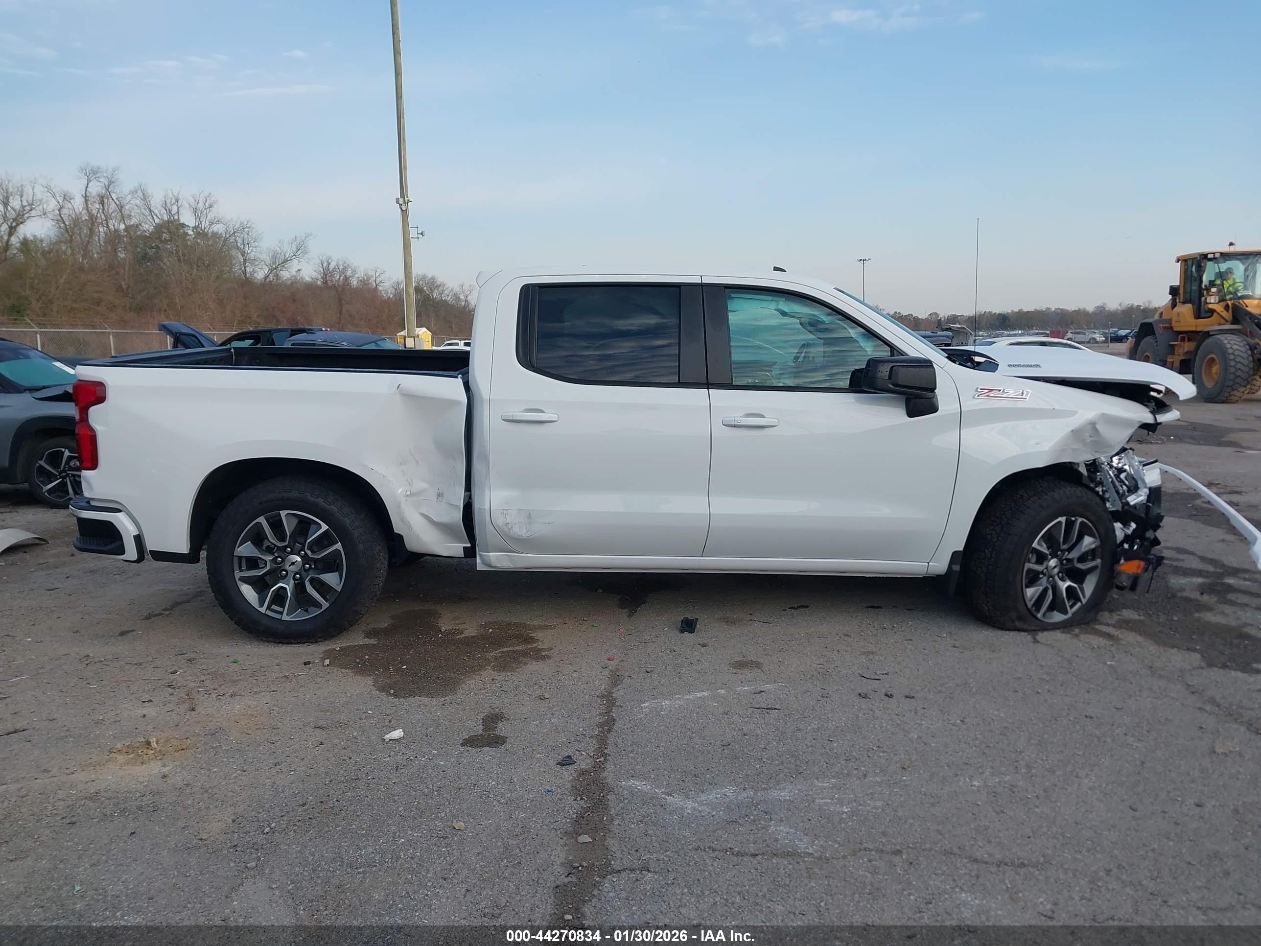 2025 Chevrolet Silverado 1500 4wd  Short Bed Rst Белый vin: 1GCUKEE80SZ208479