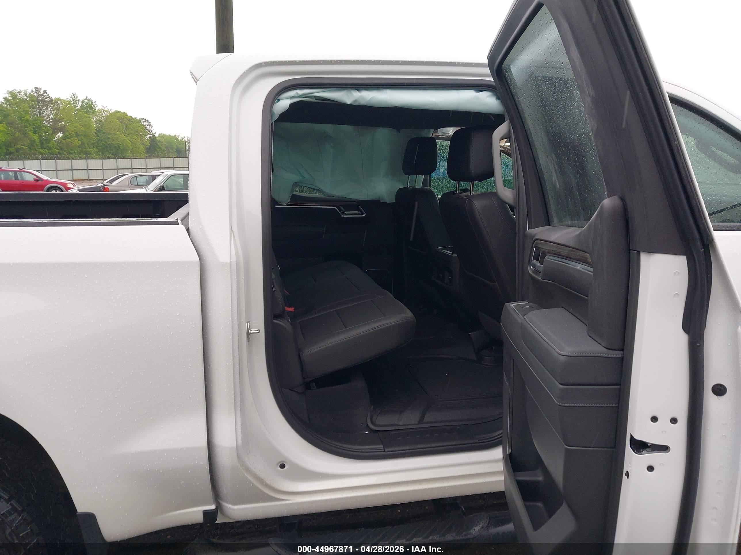 2025 Chevrolet Silverado 1500 4wd  Short Bed Rst Белый vin: 1GCUKEEL6SZ212217