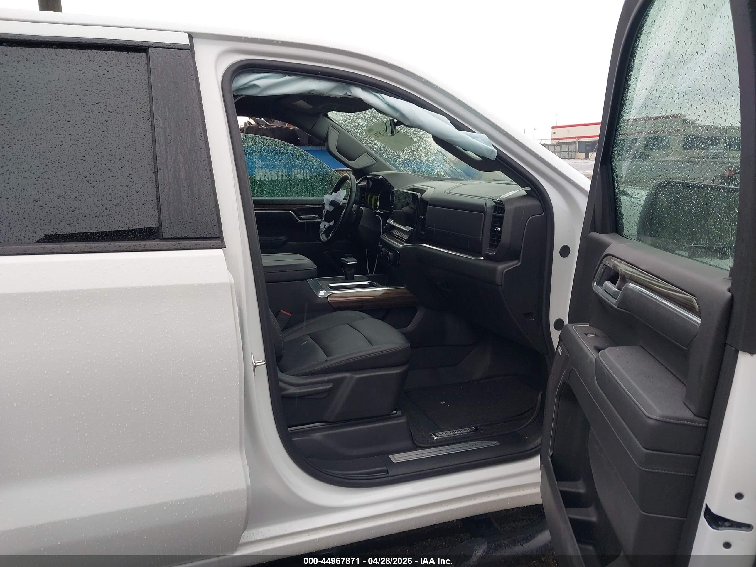 2025 Chevrolet Silverado 1500 4wd  Short Bed Rst Белый vin: 1GCUKEEL6SZ212217