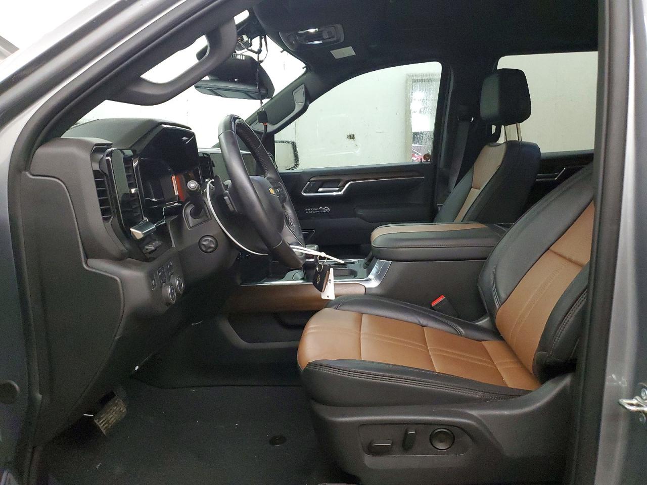 2025 Chevrolet Silverado K1500 High Country Silver vin: 1GCUKJE83SZ290975
