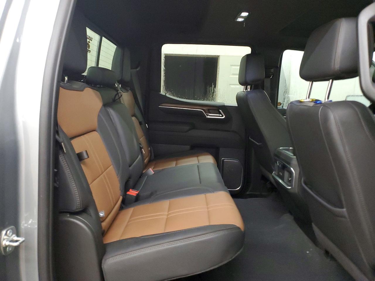 2025 Chevrolet Silverado K1500 High Country Silver vin: 1GCUKJE83SZ290975