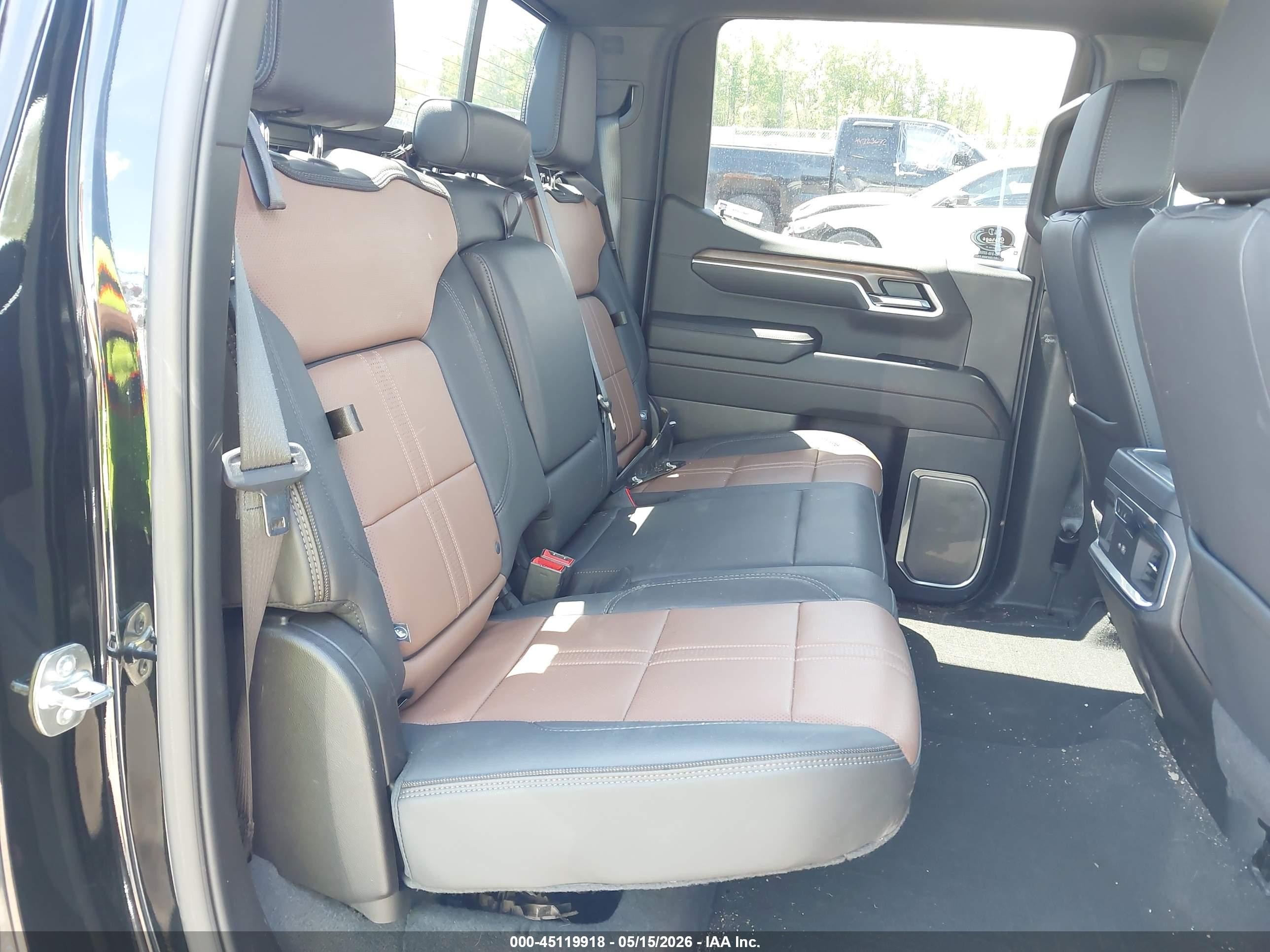 2025 Chevrolet Silverado 1500 4wd  Short Bed High Country Черный vin: 1GCUKJEL2SZ102077