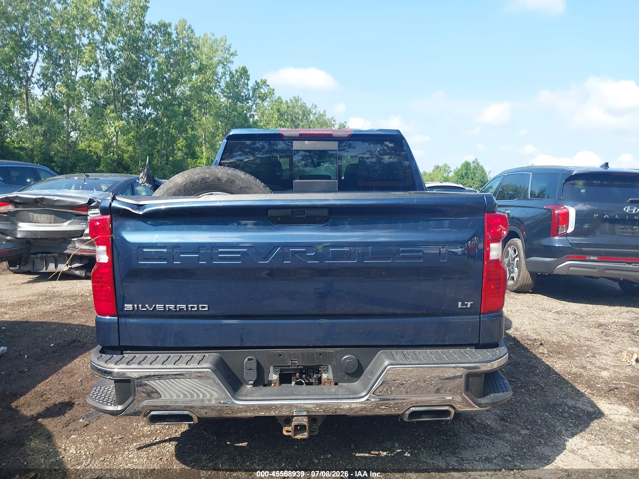 2021 Chevrolet Silverado 1500   Blue vin: 1GCUYDED9MZ192906