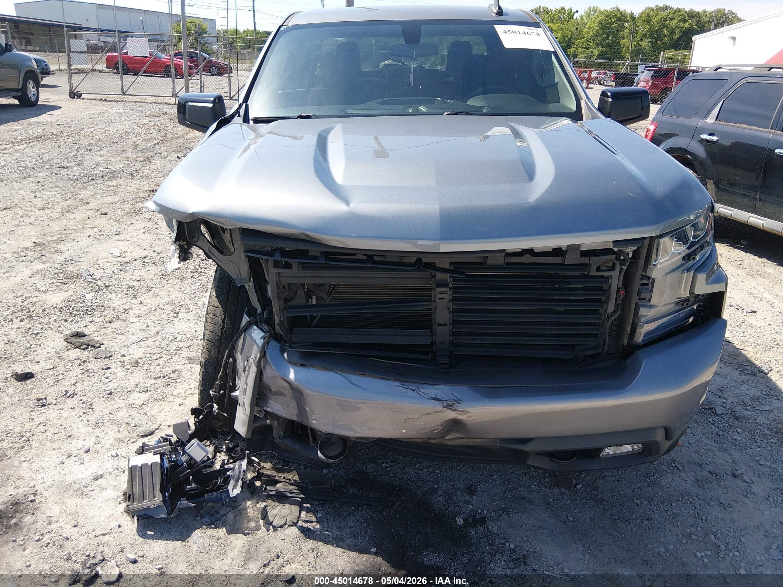 2022 Chevrolet Silverado 1500 Ltd 4wd  Short Bed Rst Серый vin: 1GCUYEED5NZ171395