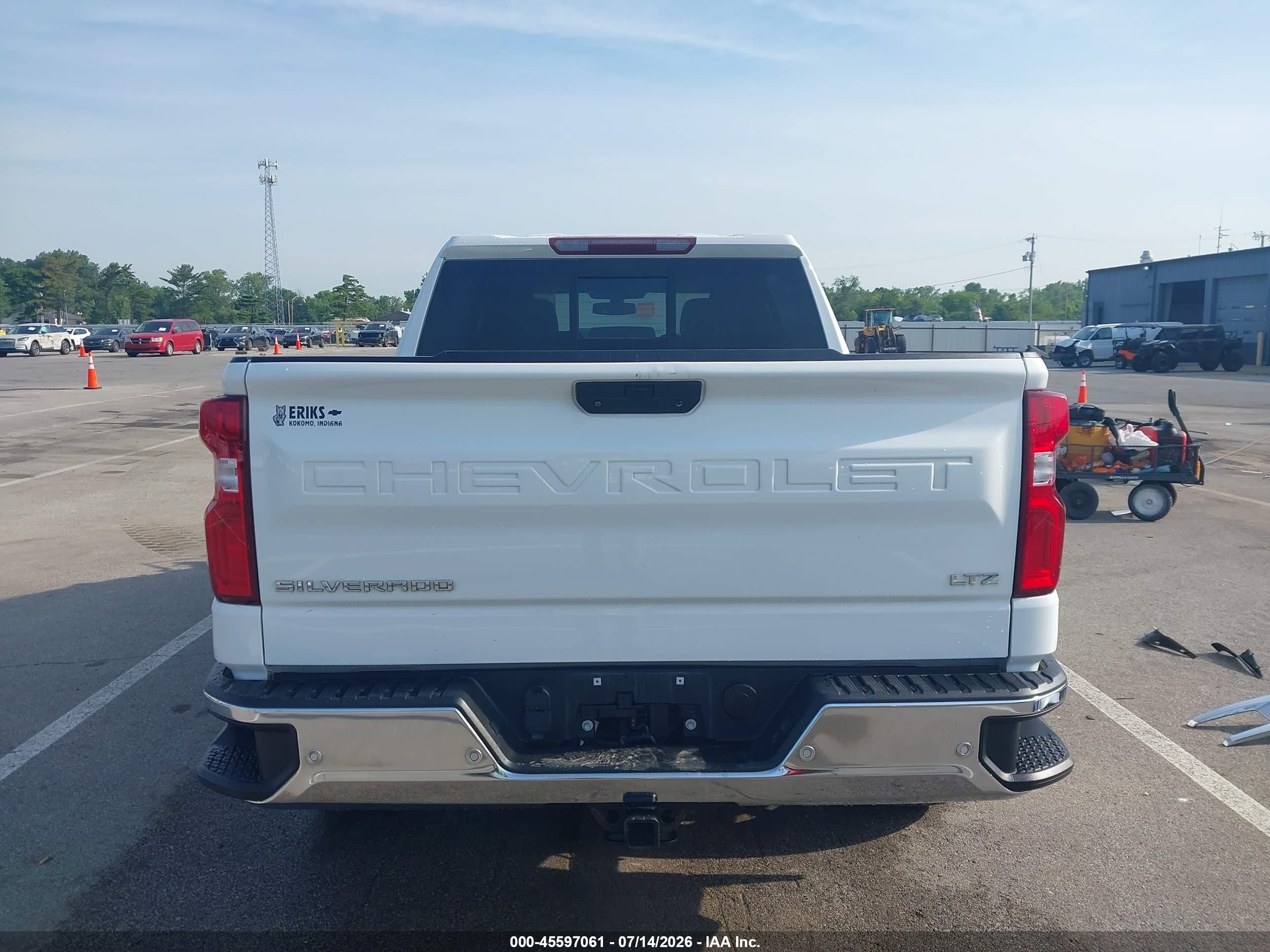 2021 Chevrolet Silverado 1500 4wd  Short Bed Ltz White vin: 1GCUYGED2MZ183580