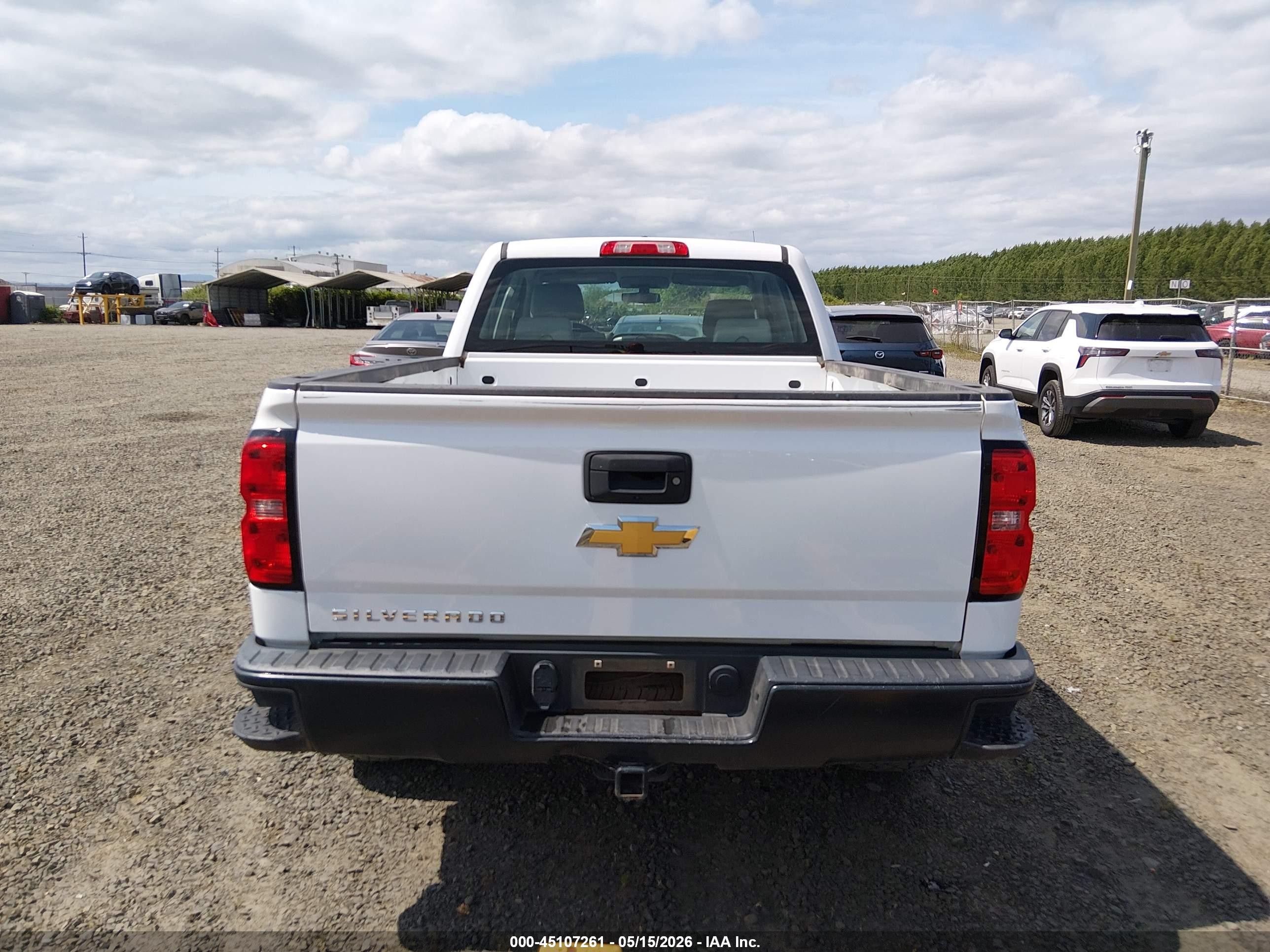 2018 Chevrolet Silverado 1500 Wt Белый vin: 1GCVKNEC4JZ123930