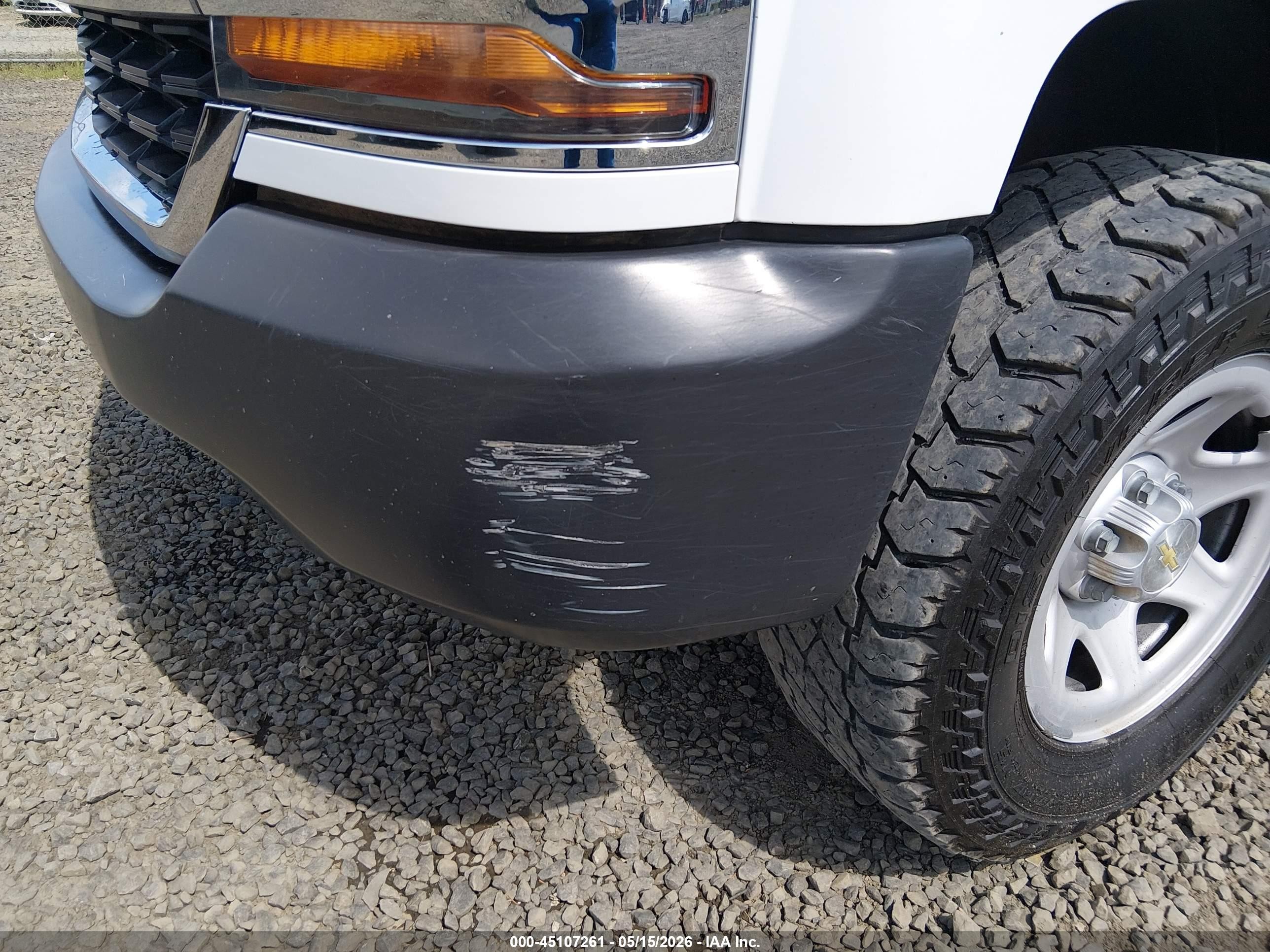 2018 Chevrolet Silverado 1500 Wt Белый vin: 1GCVKNEC4JZ123930
