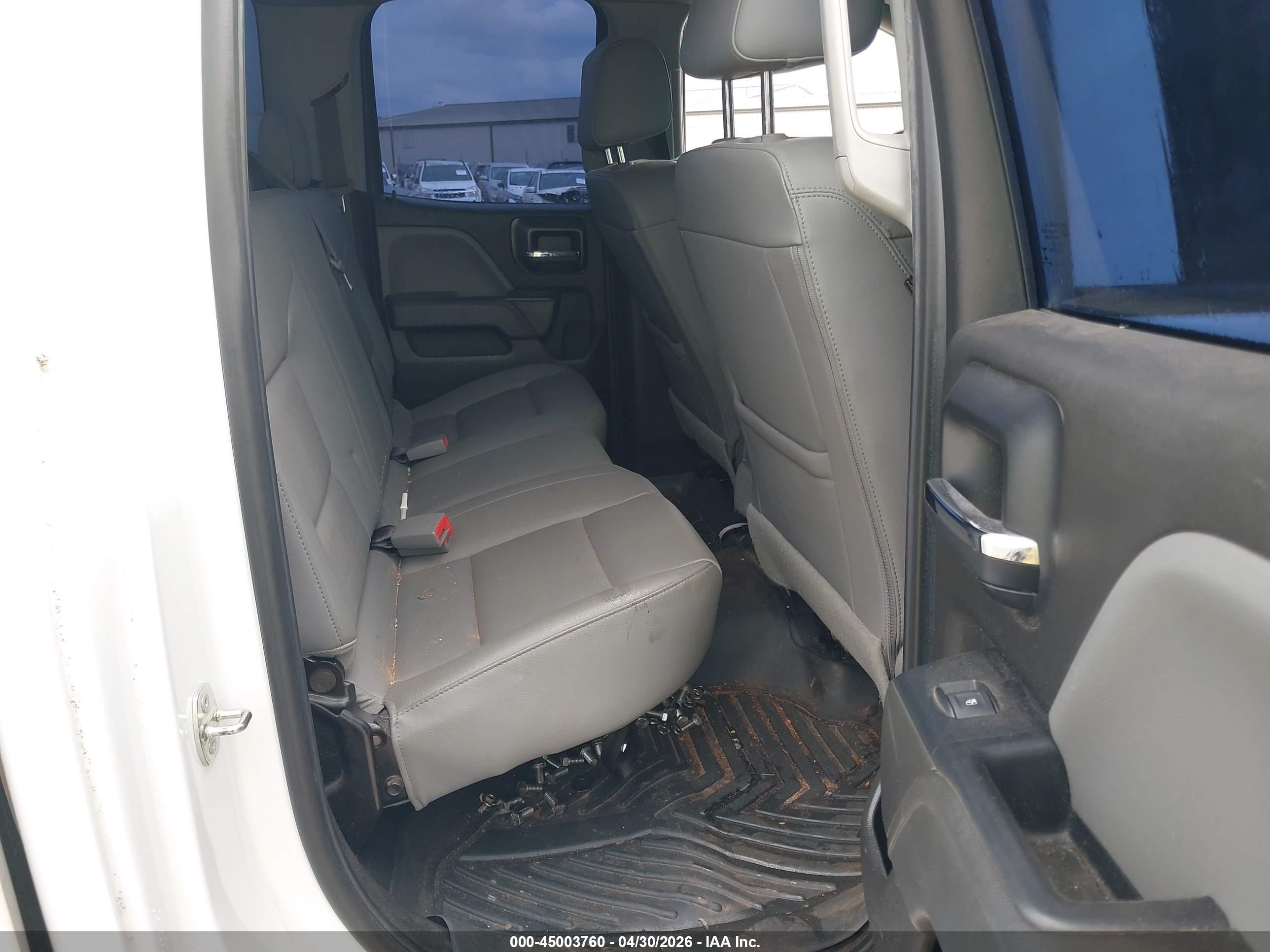 2018 Chevrolet Silverado 1500 Wt Белый vin: 1GCVKNEC9JZ185629