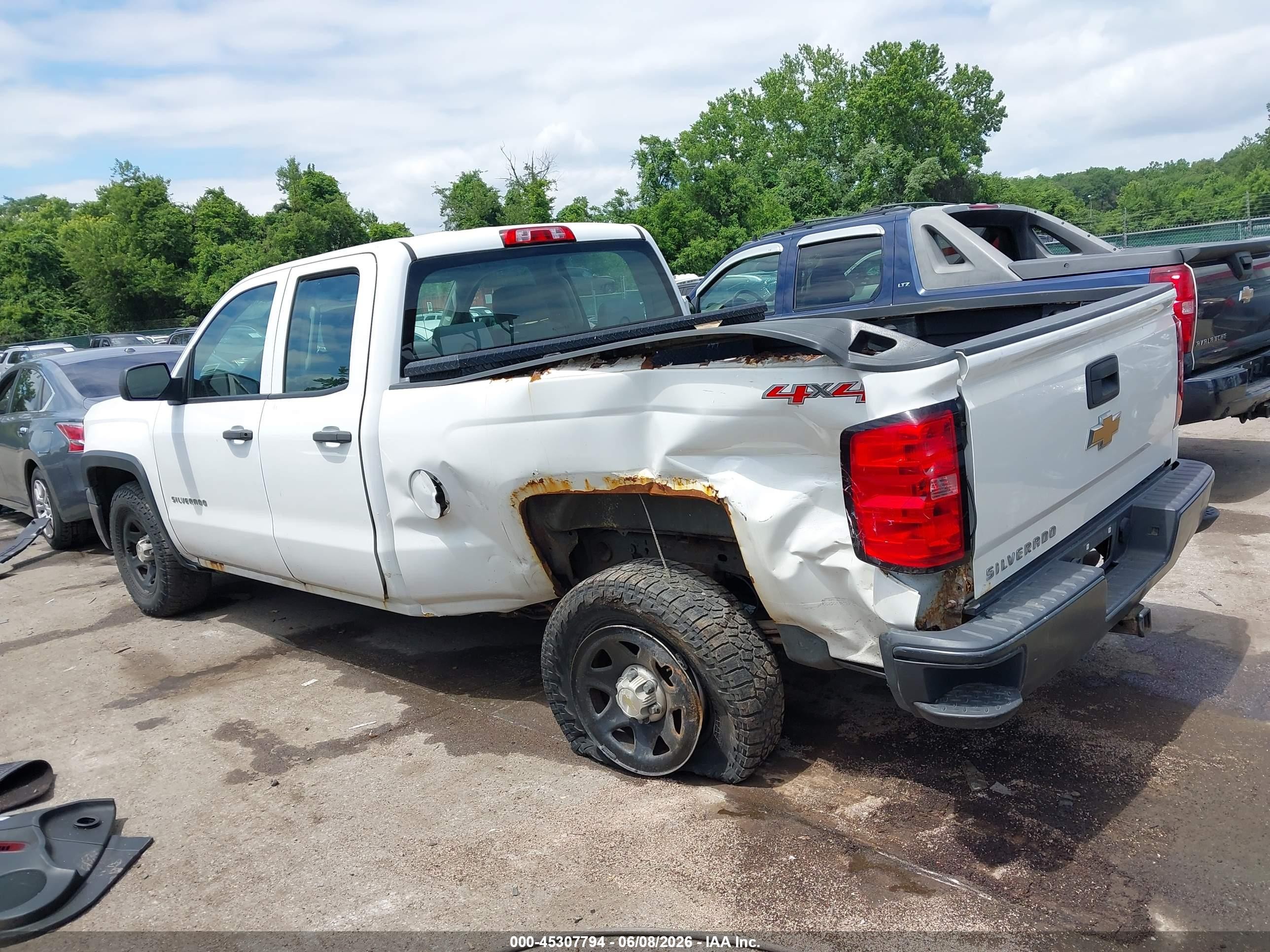 2015 Chevrolet Silverado 1500 Wt White vin: 1GCVKPEC1FZ399999