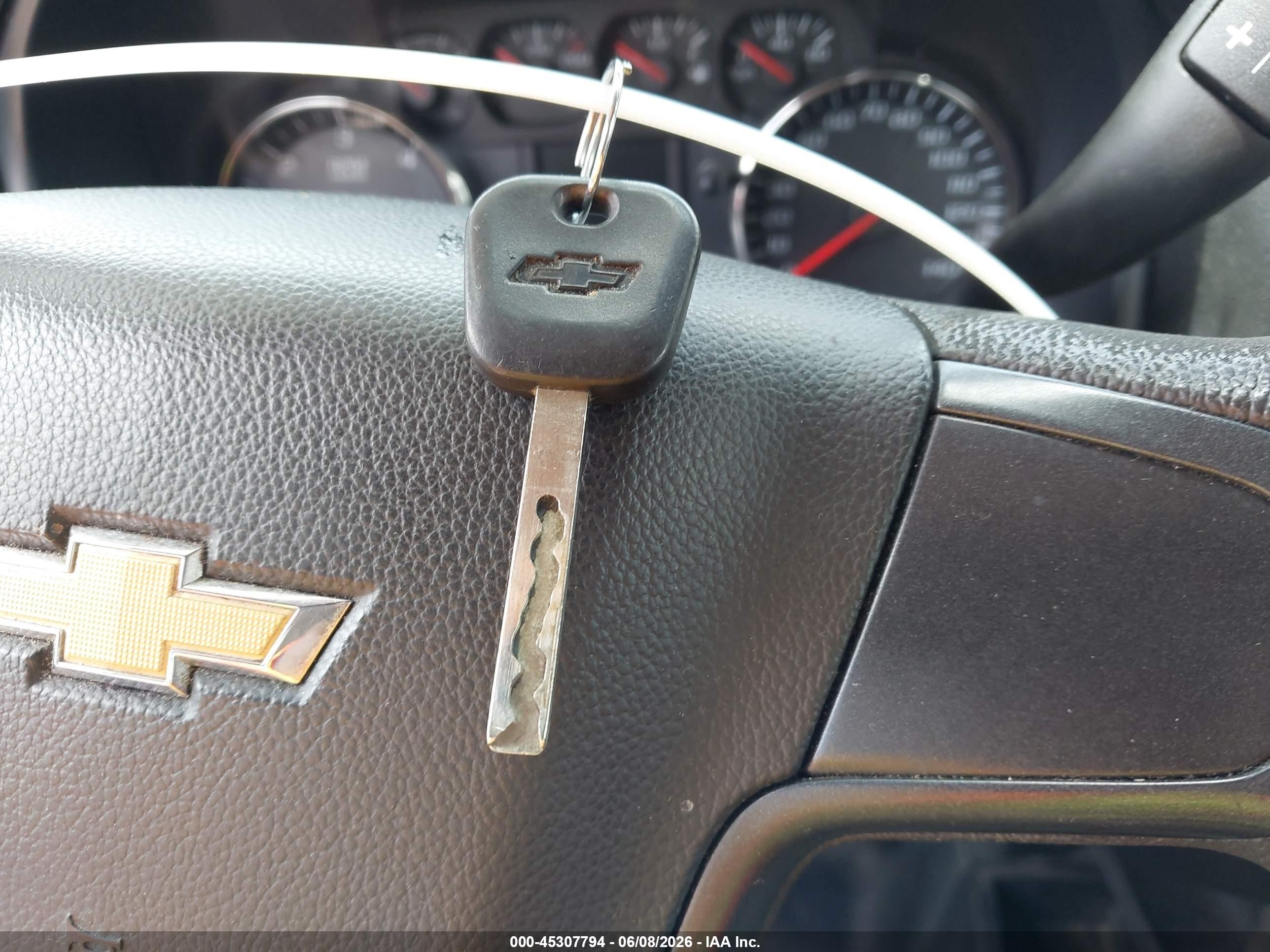 2015 Chevrolet Silverado 1500 Wt White vin: 1GCVKPEC1FZ399999