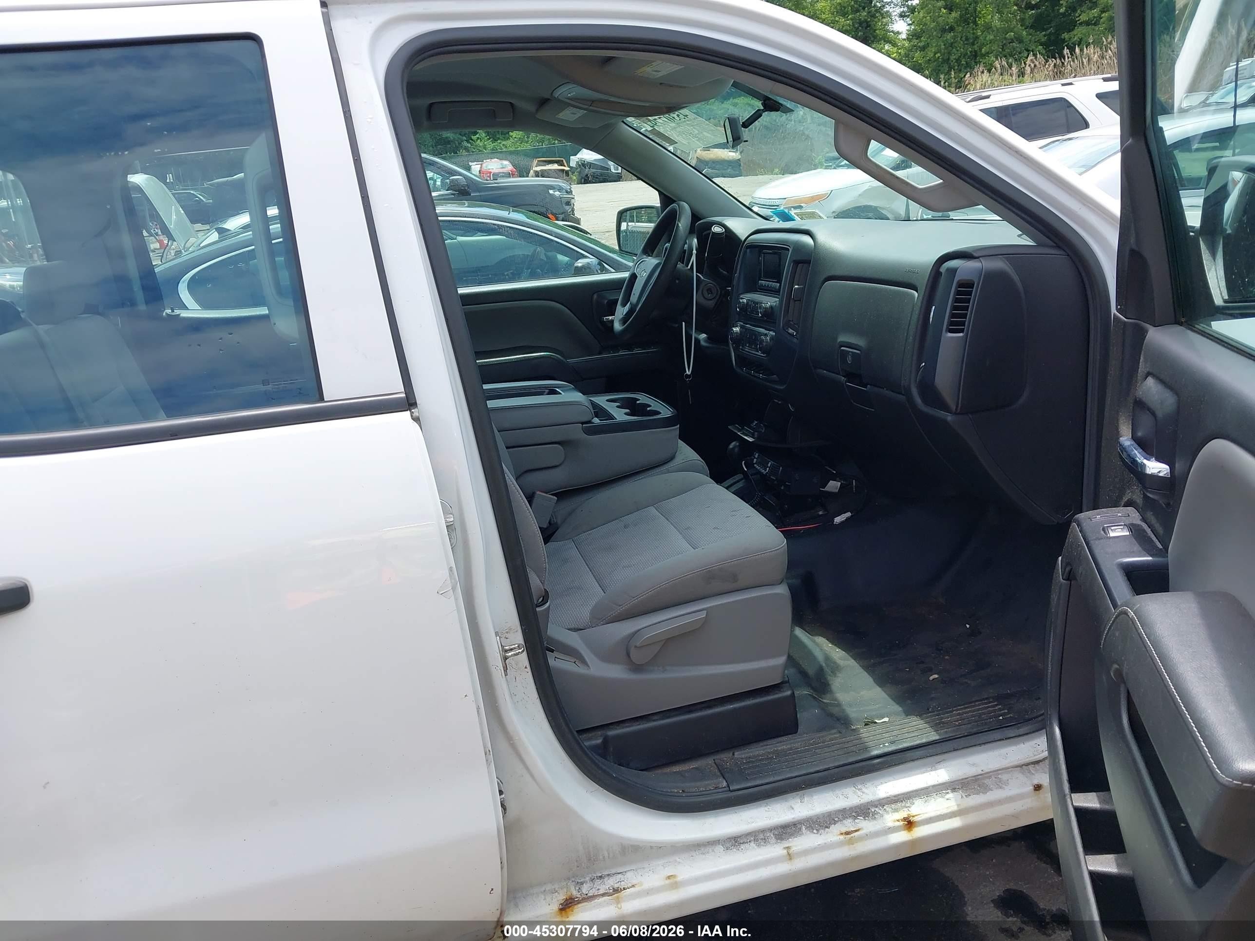 2015 Chevrolet Silverado 1500 Wt White vin: 1GCVKPEC1FZ399999