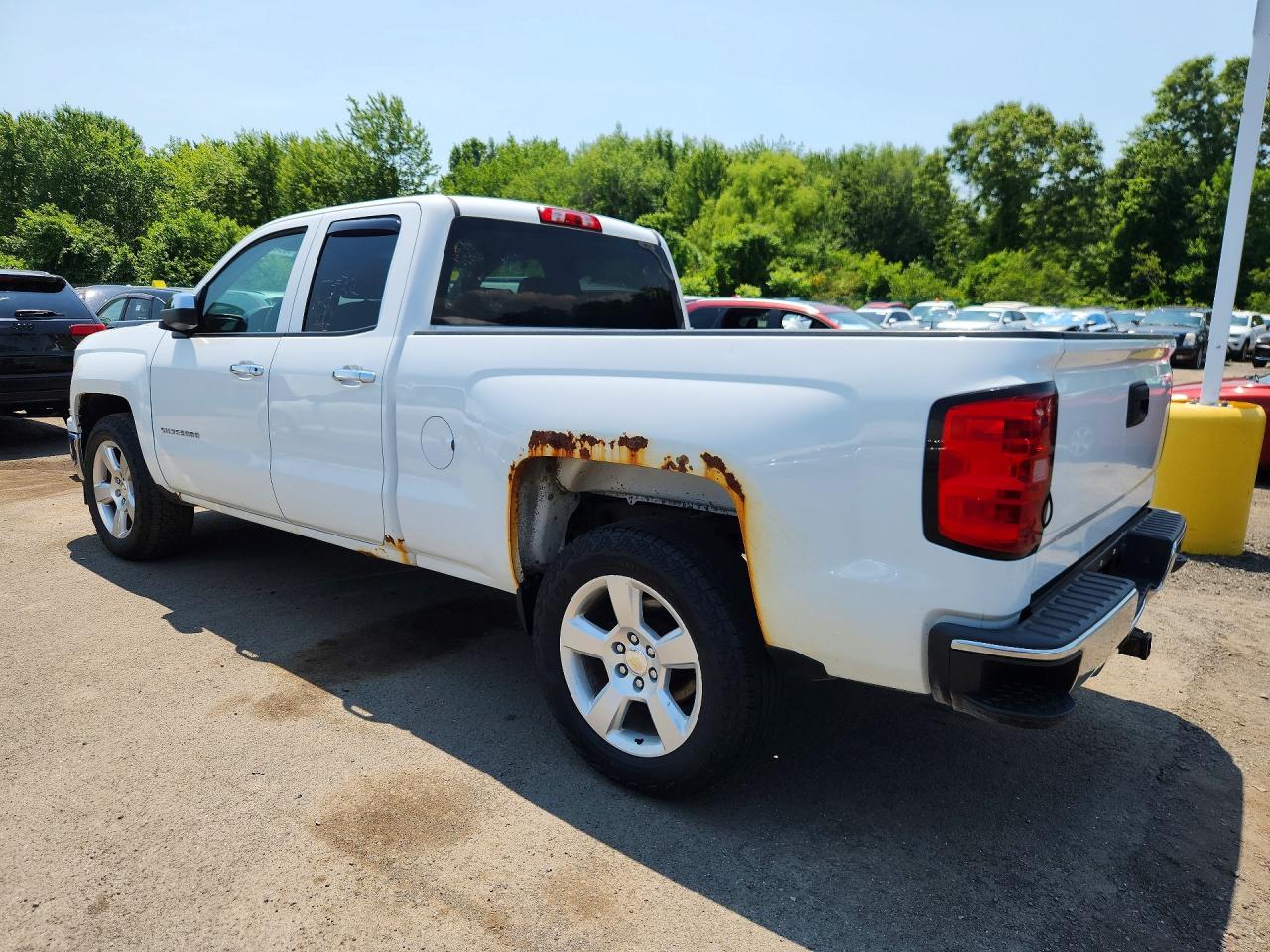 2015 Chevrolet Silverado K1500 White vin: 1GCVKPEC4FZ366351