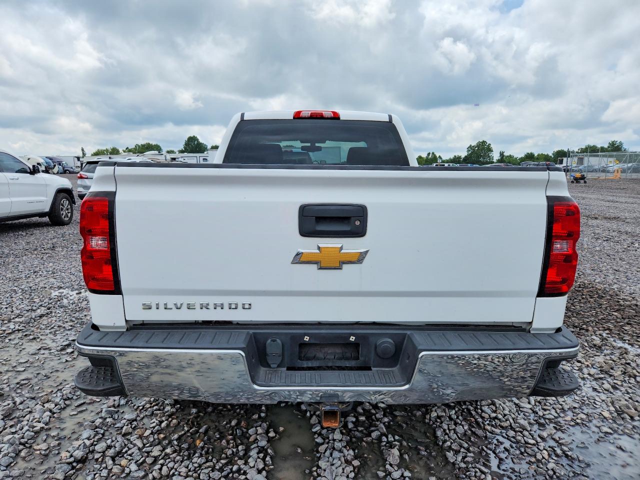 2015 Chevrolet Silverado K1500 White vin: 1GCVKPEC4FZ370979