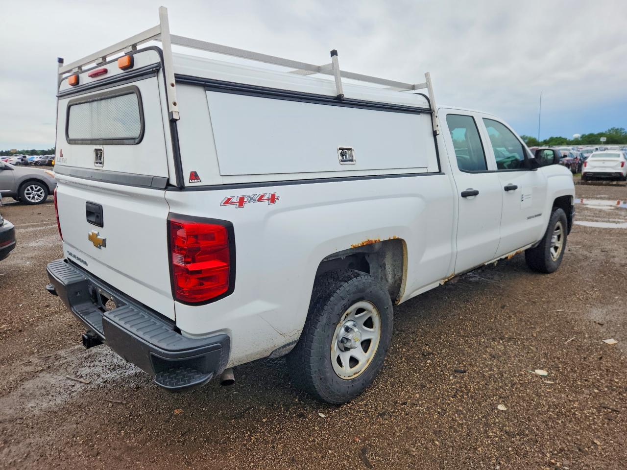 2014 Chevrolet Silverado K1500 White vin: 1GCVKPEC5EZ133349