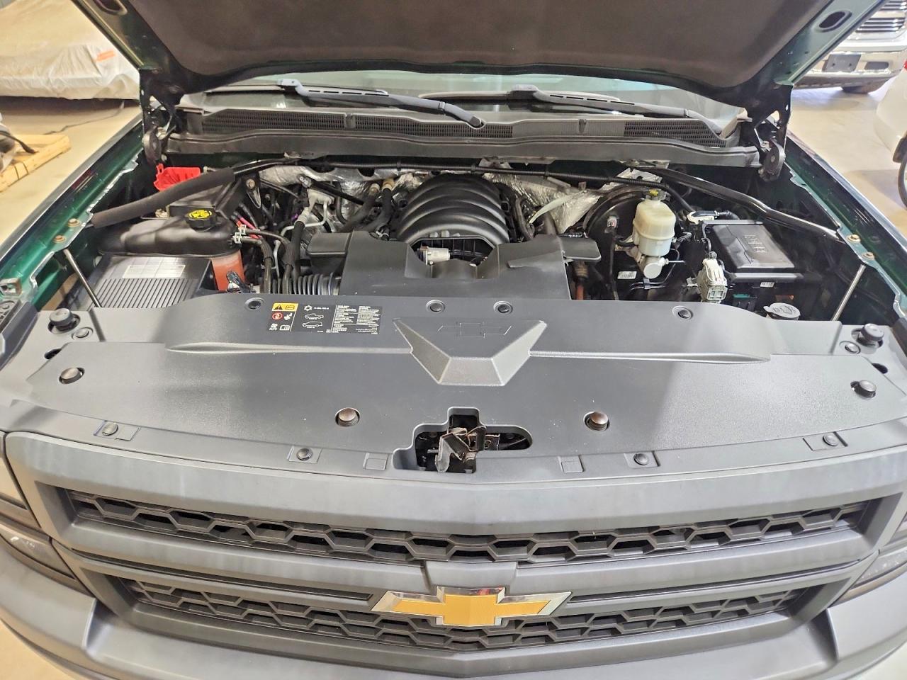 2015 Chevrolet Silverado K1500 Green vin: 1GCVKPEC5FZ295774
