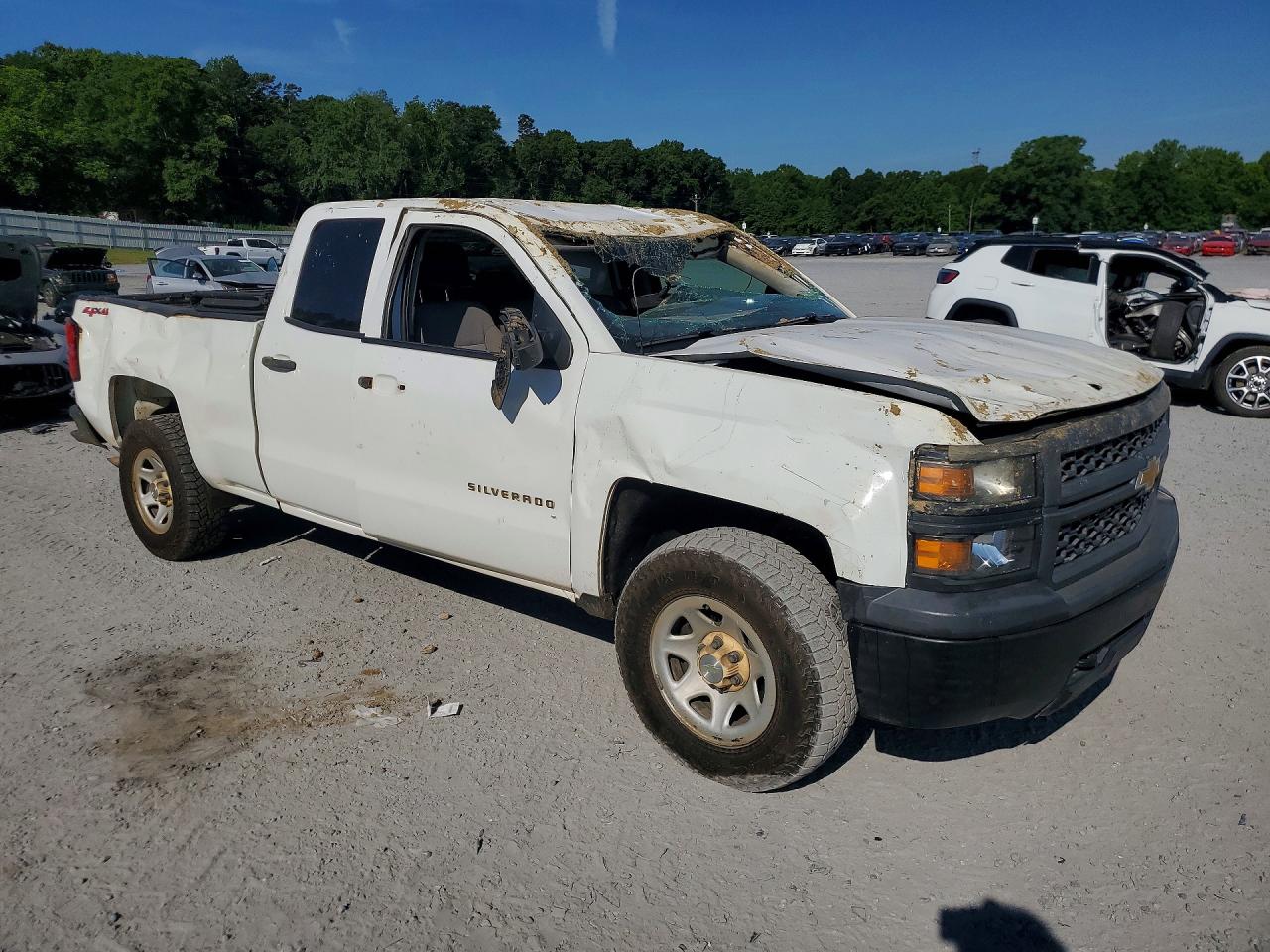 2015 Chevrolet Silverado K1500 White vin: 1GCVKPEC6FZ243621