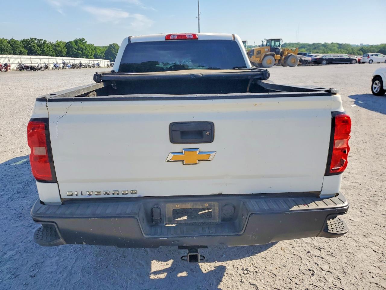 2015 Chevrolet Silverado K1500 White vin: 1GCVKPEC6FZ243621