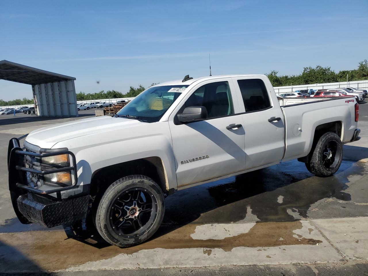 2015 Chevrolet Silverado K1500 White vin: 1GCVKPEC9FZ218499 Damage: Left Front Door, Dent(S) W/No Paint Dmg, 1/2 To 1 Inch