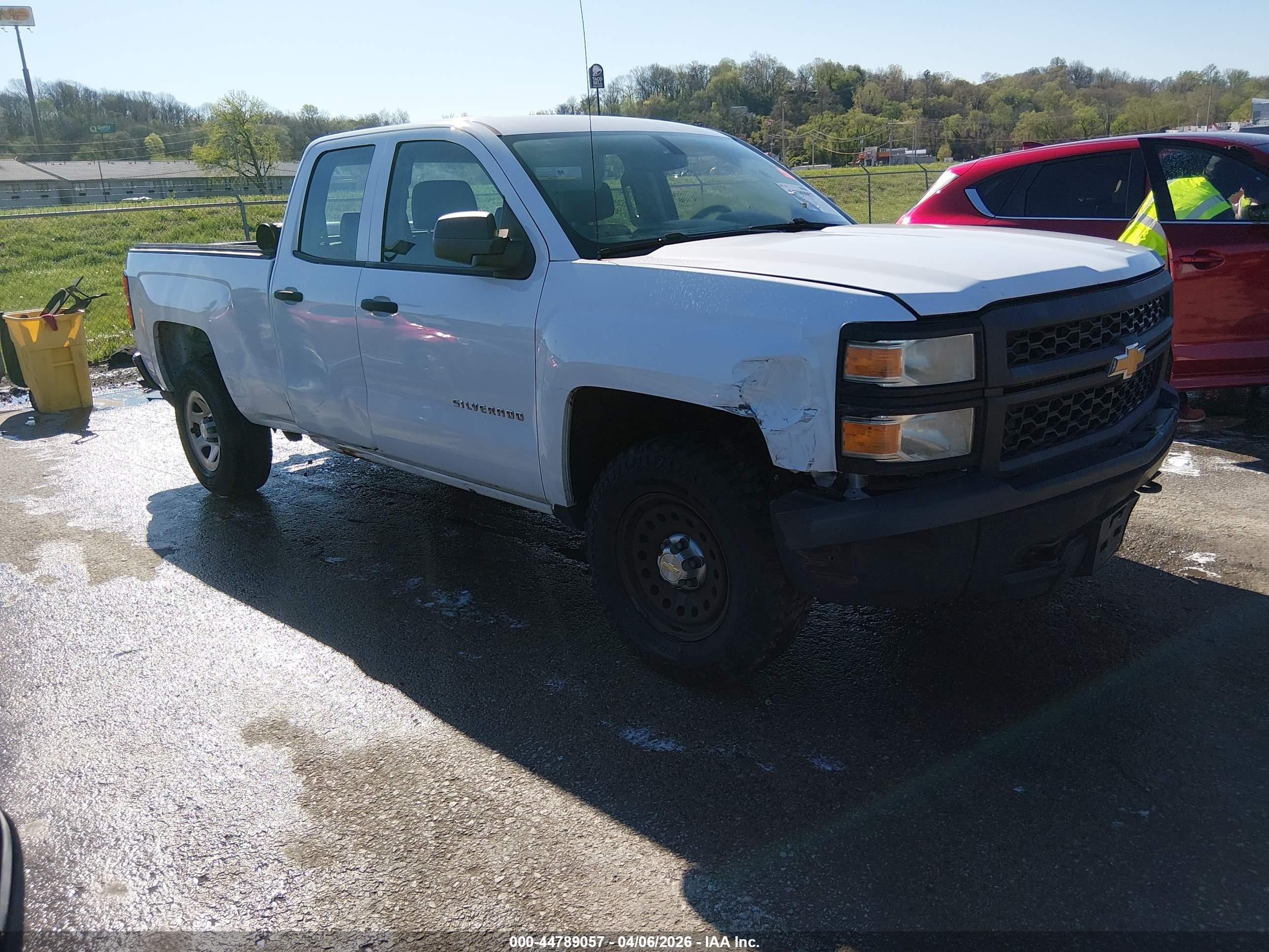 2015 Chevrolet Silverado 1500 Wt White vin: 1GCVKPEH2FZ400167