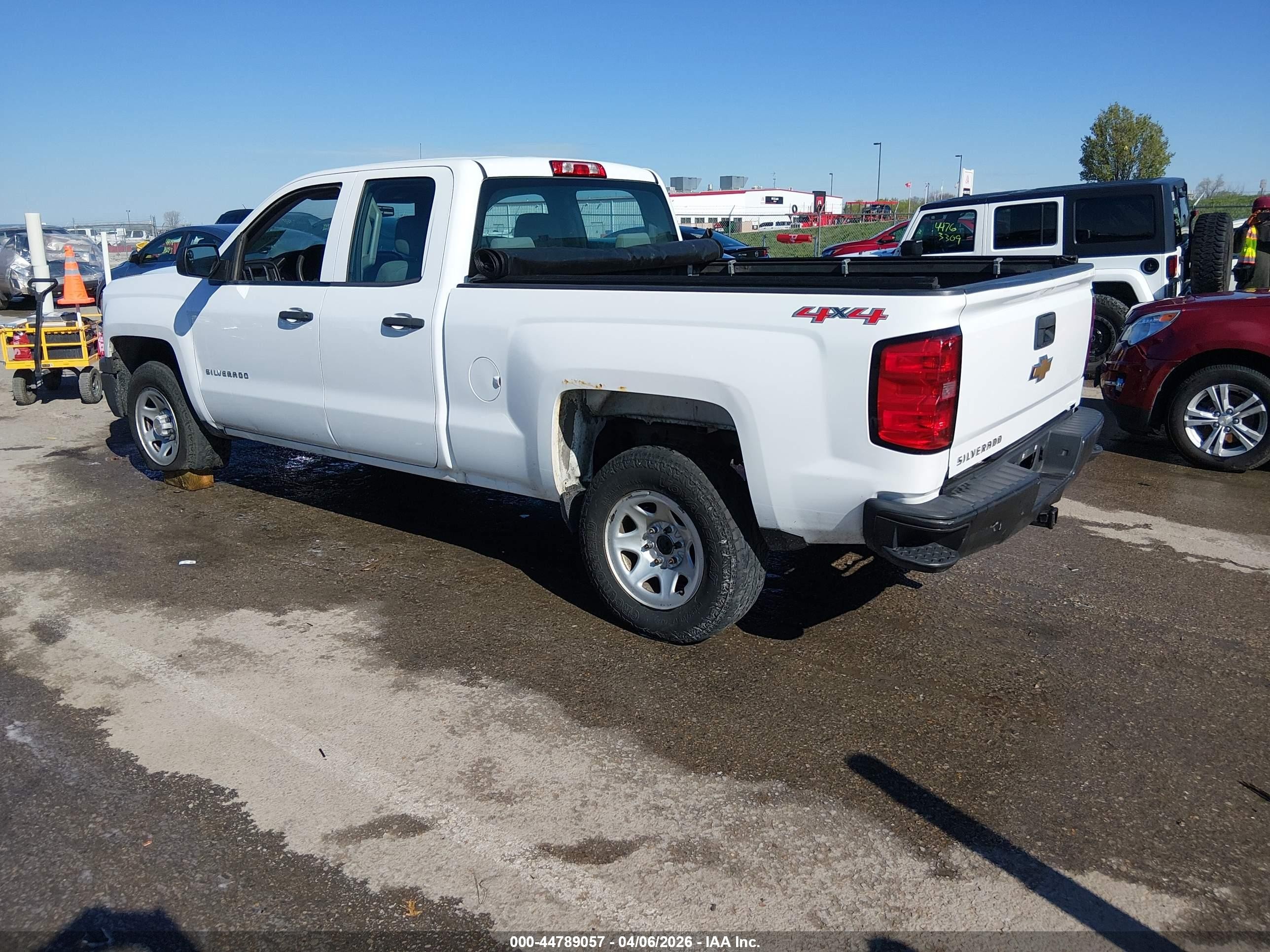 2015 Chevrolet Silverado 1500 Wt White vin: 1GCVKPEH2FZ400167