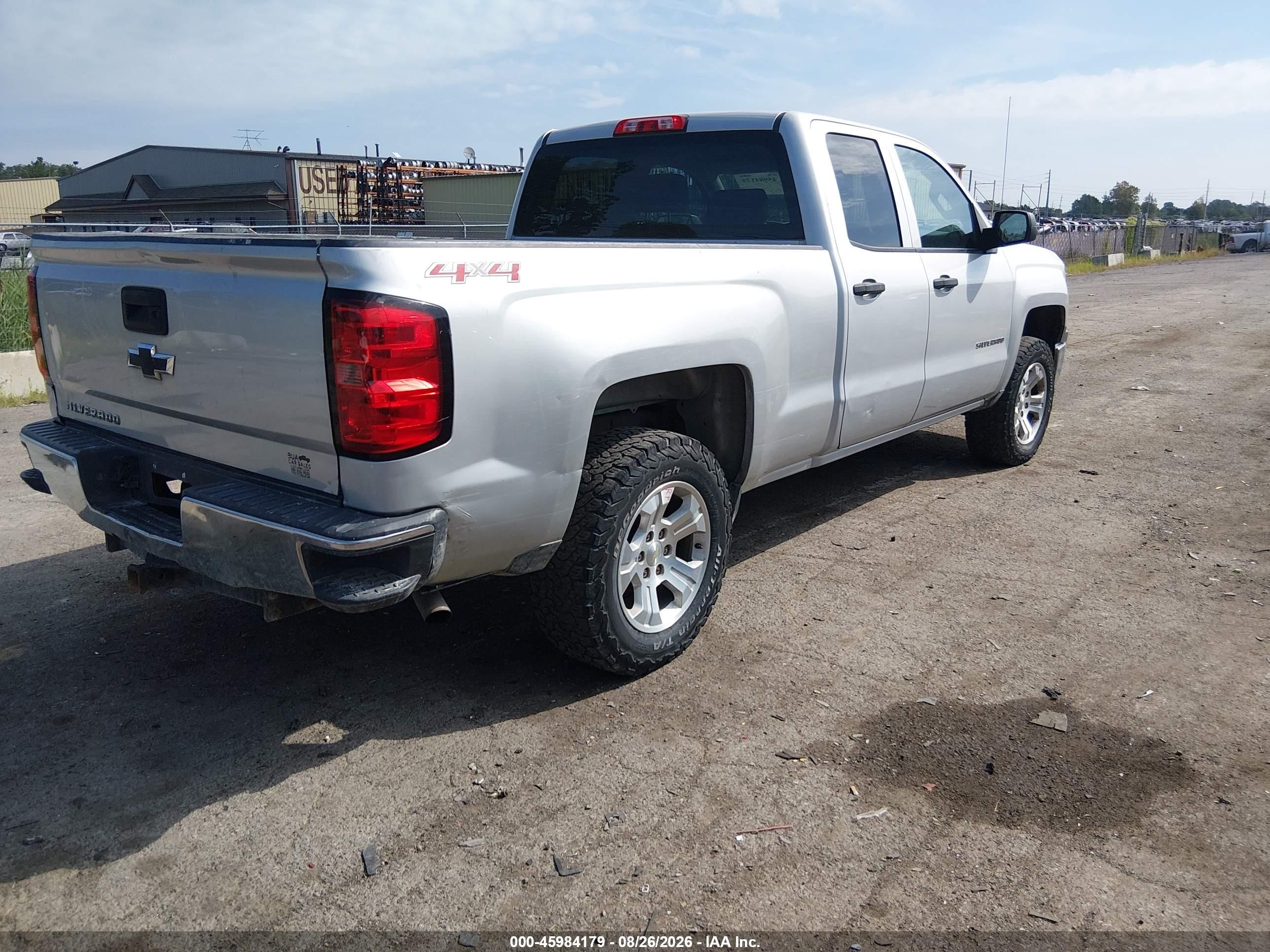 2015 Chevrolet Silverado 1500 Ls Серебряный vin: 1GCVKPEH2FZ444444