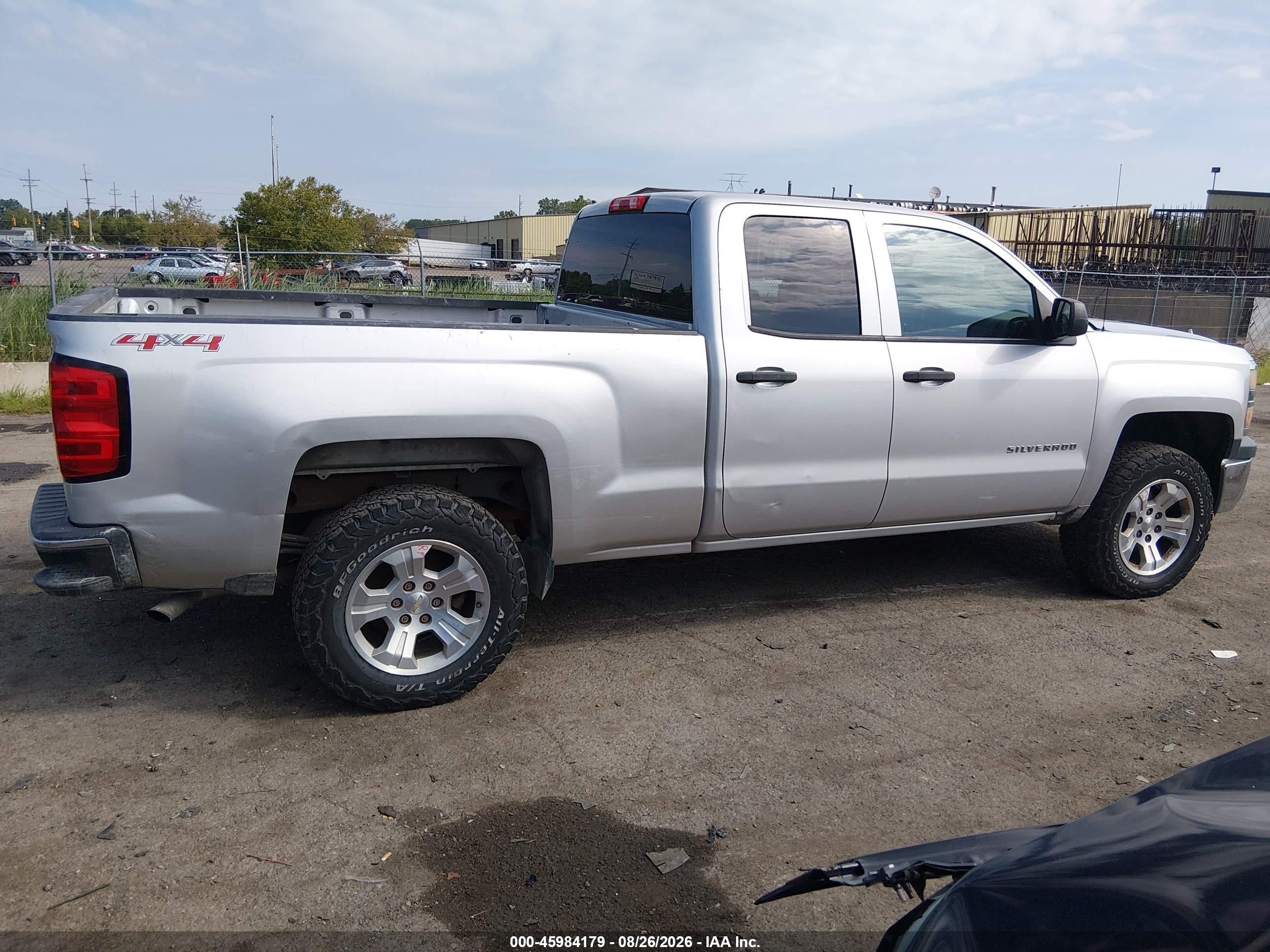 2015 Chevrolet Silverado 1500 Ls Серебряный vin: 1GCVKPEH2FZ444444