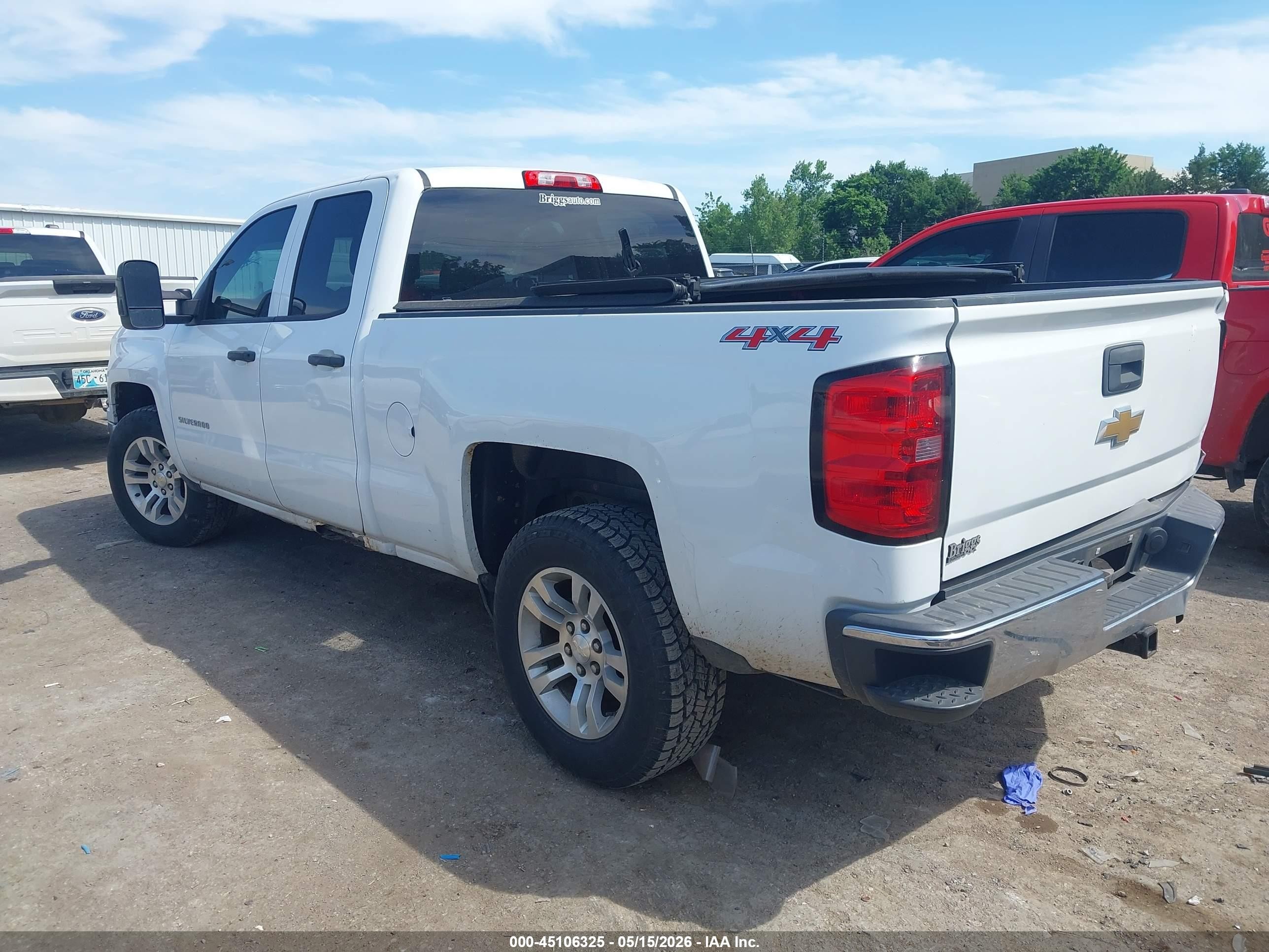 2014 Chevrolet Silverado 1500 1lt White vin: 1GCVKREC0EZ109911