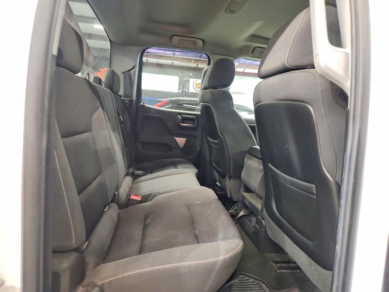 2014 Chevrolet Silverado K1500 Lt White vin: 1GCVKREC0EZ322194