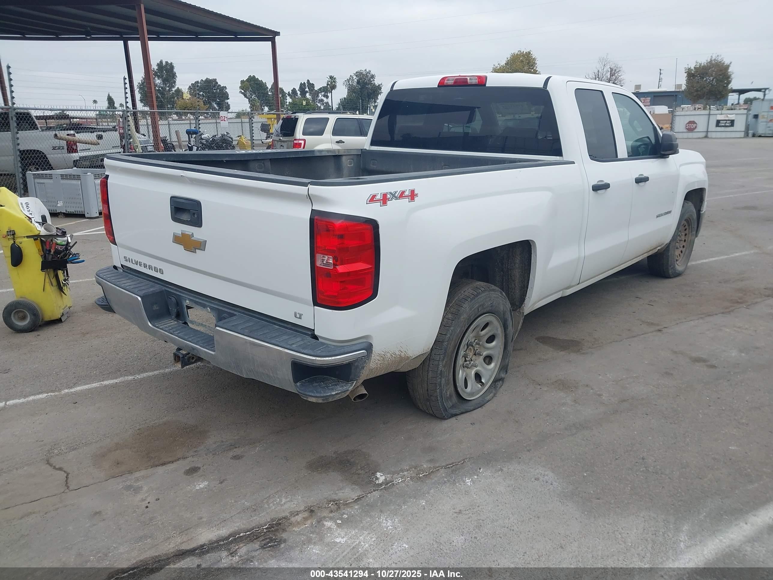2014 Chevrolet Silverado 1500 1lt White vin: 1GCVKREC0EZ331154