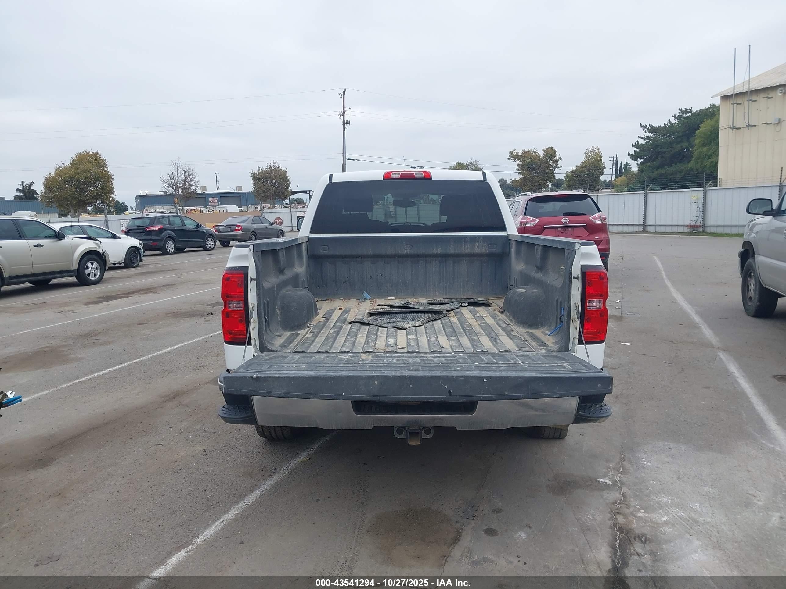 2014 Chevrolet Silverado 1500 1lt White vin: 1GCVKREC0EZ331154
