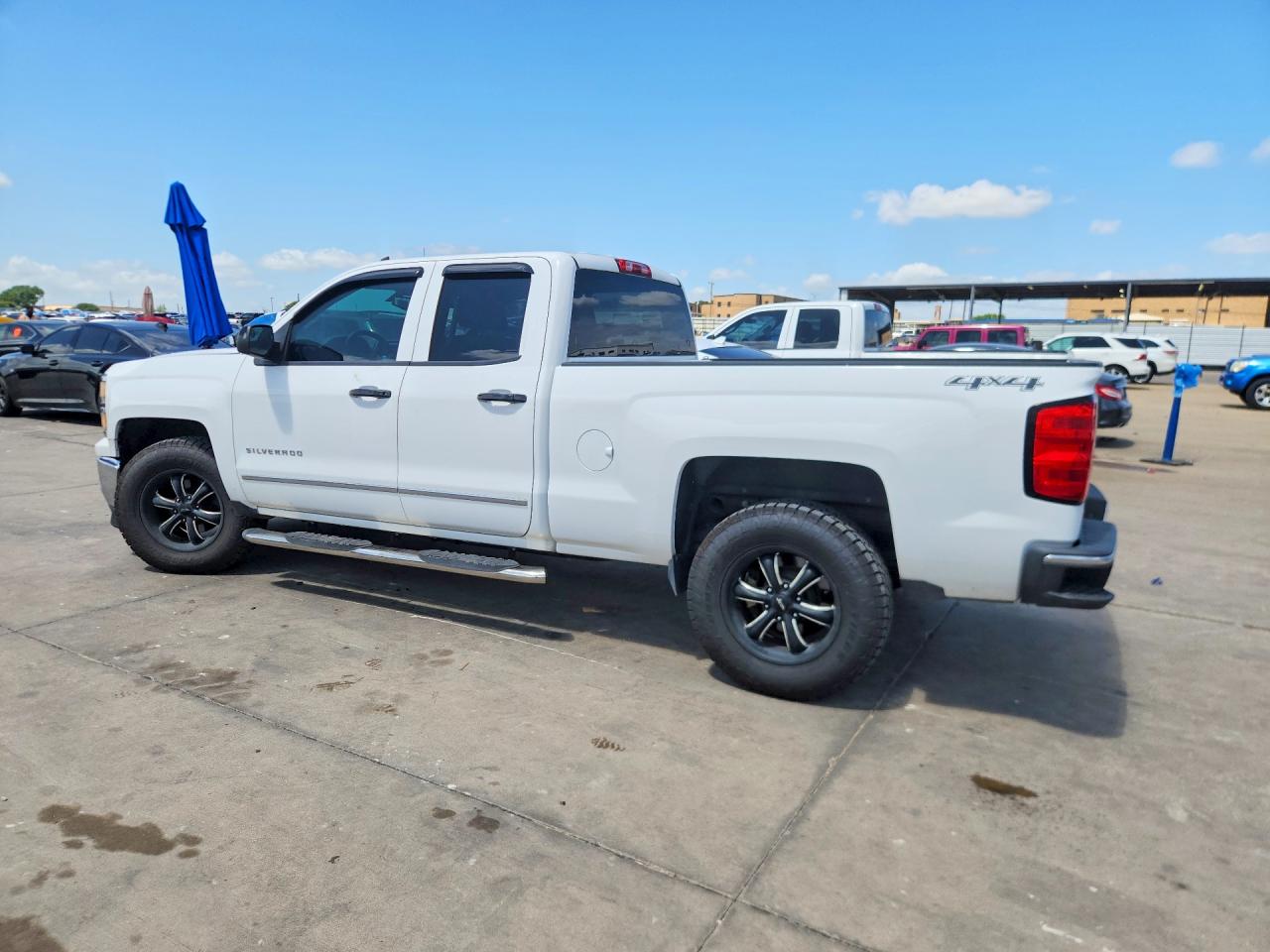 2014 Chevrolet Silverado K1500 Lt White vin: 1GCVKREC0EZ379219