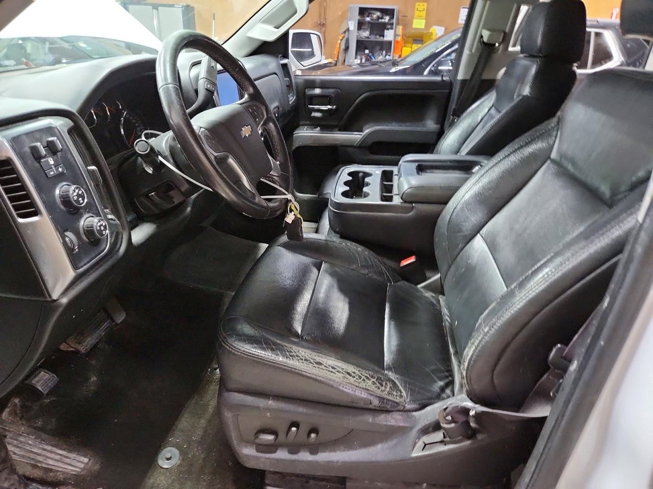 2015 Chevrolet Silverado K1500 Lt Белый vin: 1GCVKREC0FZ255033