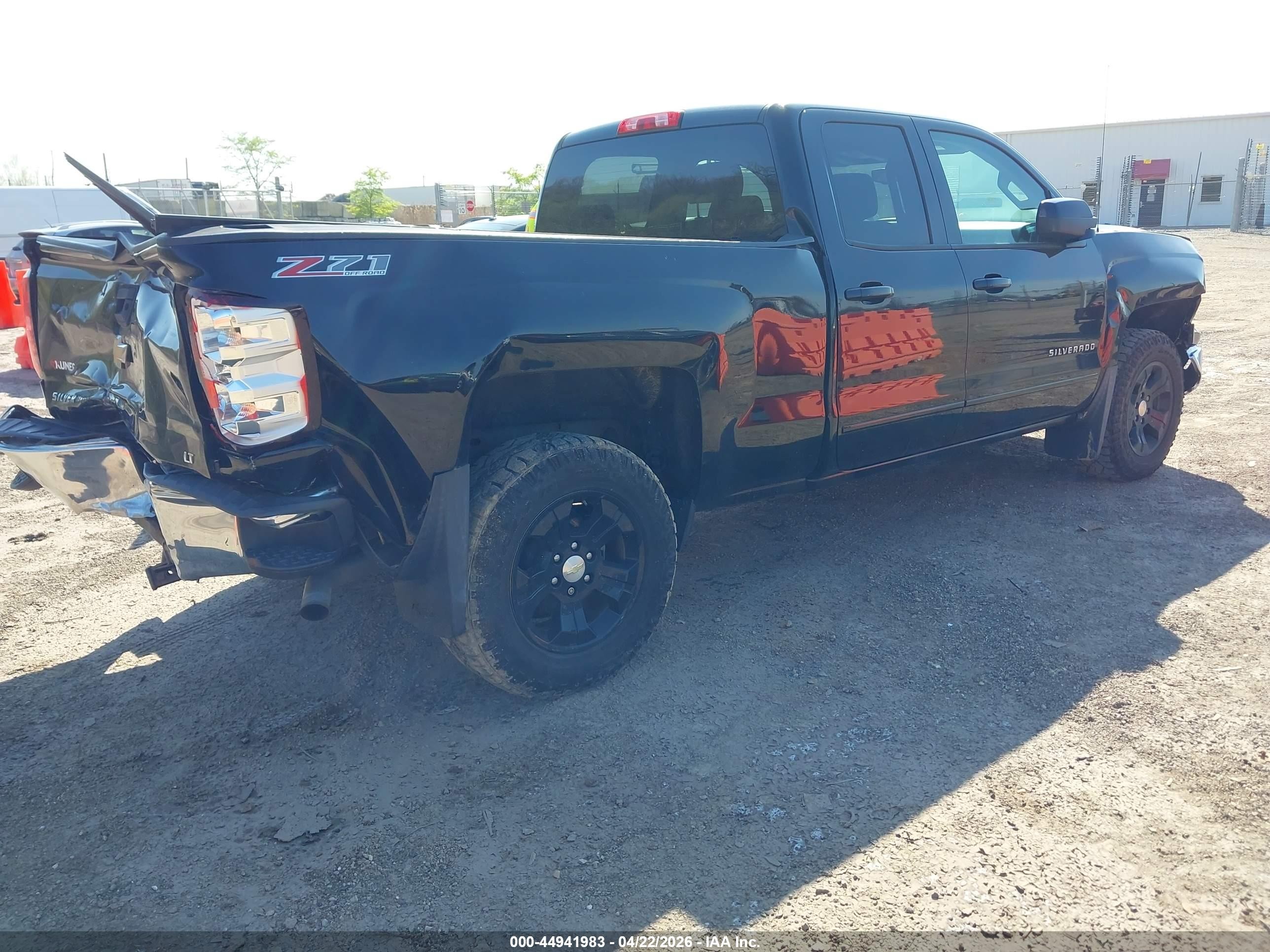 2015 Chevrolet Silverado 1500 2lt Black vin: 1GCVKREC0FZ282331