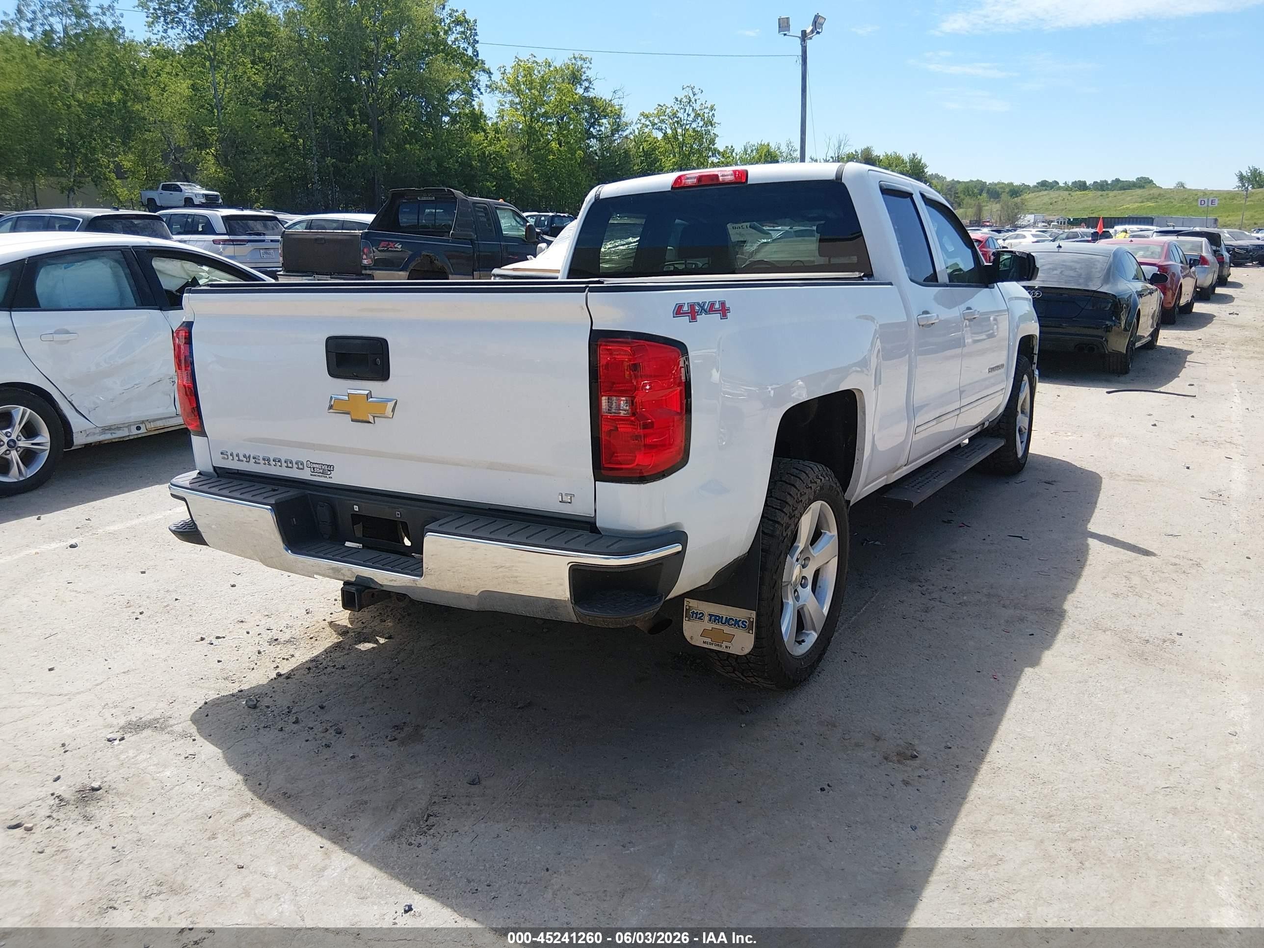 2015 Chevrolet Silverado 1500 1lt White vin: 1GCVKREC0FZ385541