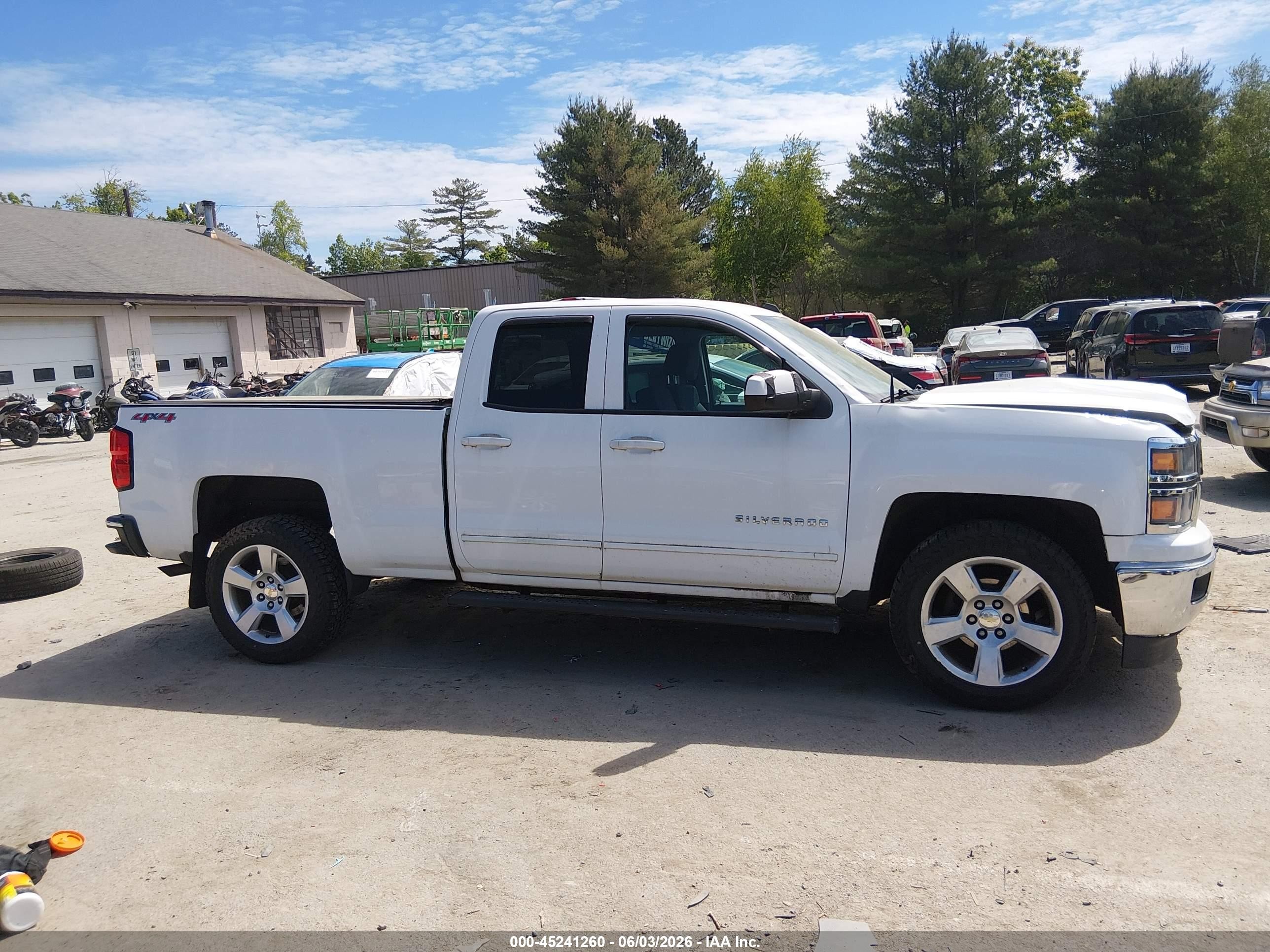 2015 Chevrolet Silverado 1500 1lt White vin: 1GCVKREC0FZ385541