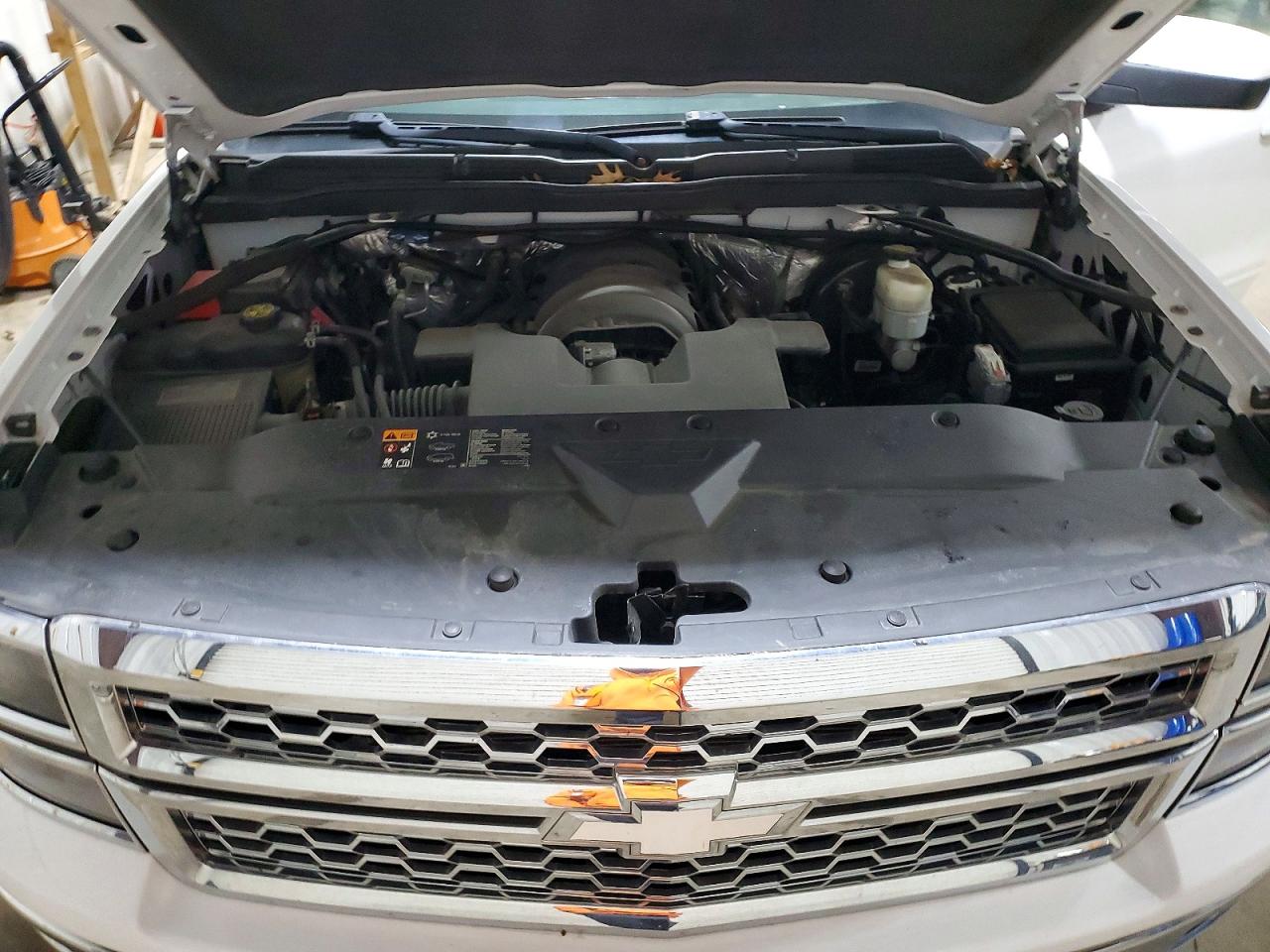 2015 Chevrolet Silverado K1500 Lt White vin: 1GCVKREC0FZ400023
