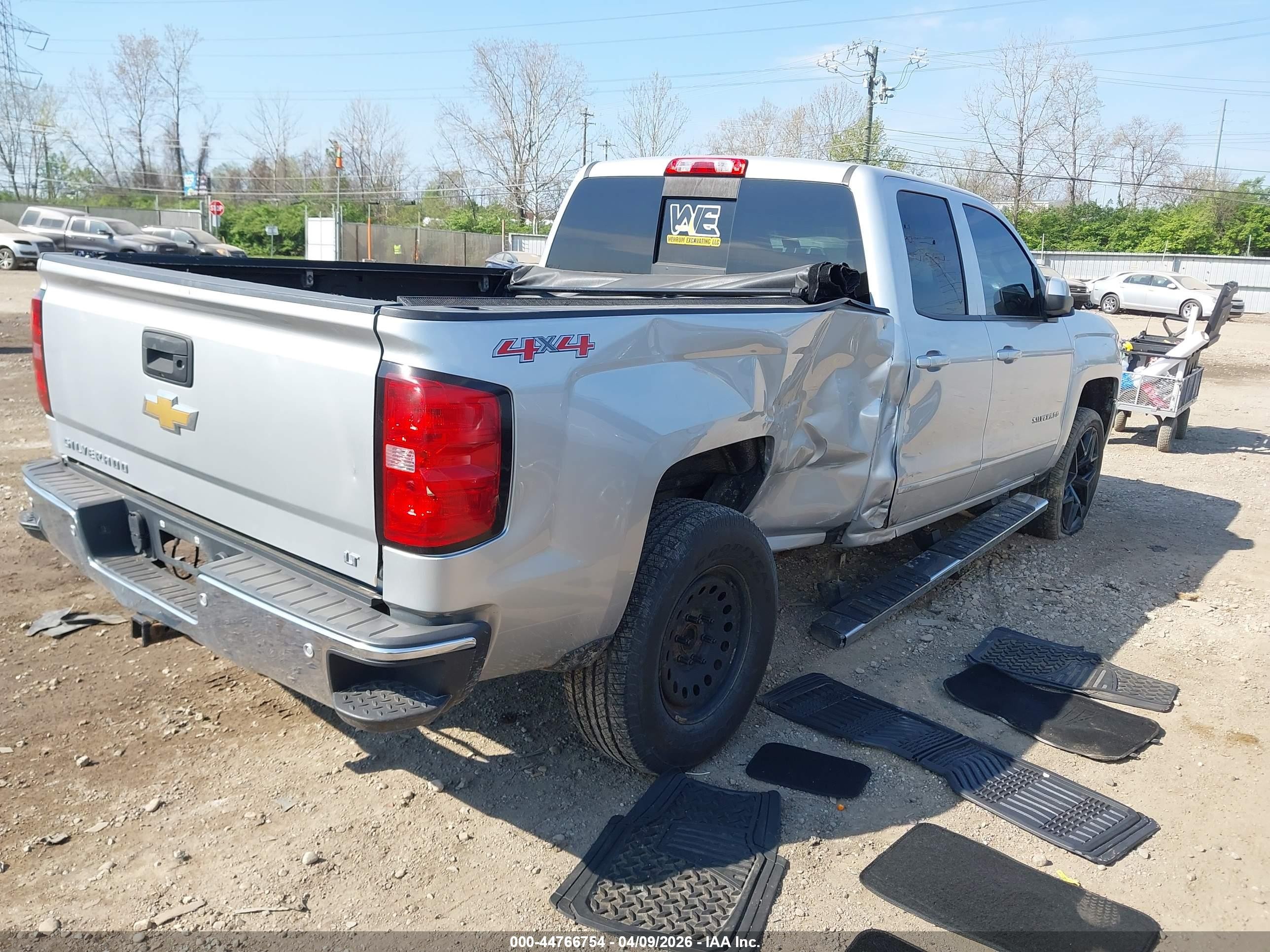 2016 Chevrolet Silverado 1500 1lt Серебряный vin: 1GCVKREC0GZ118725