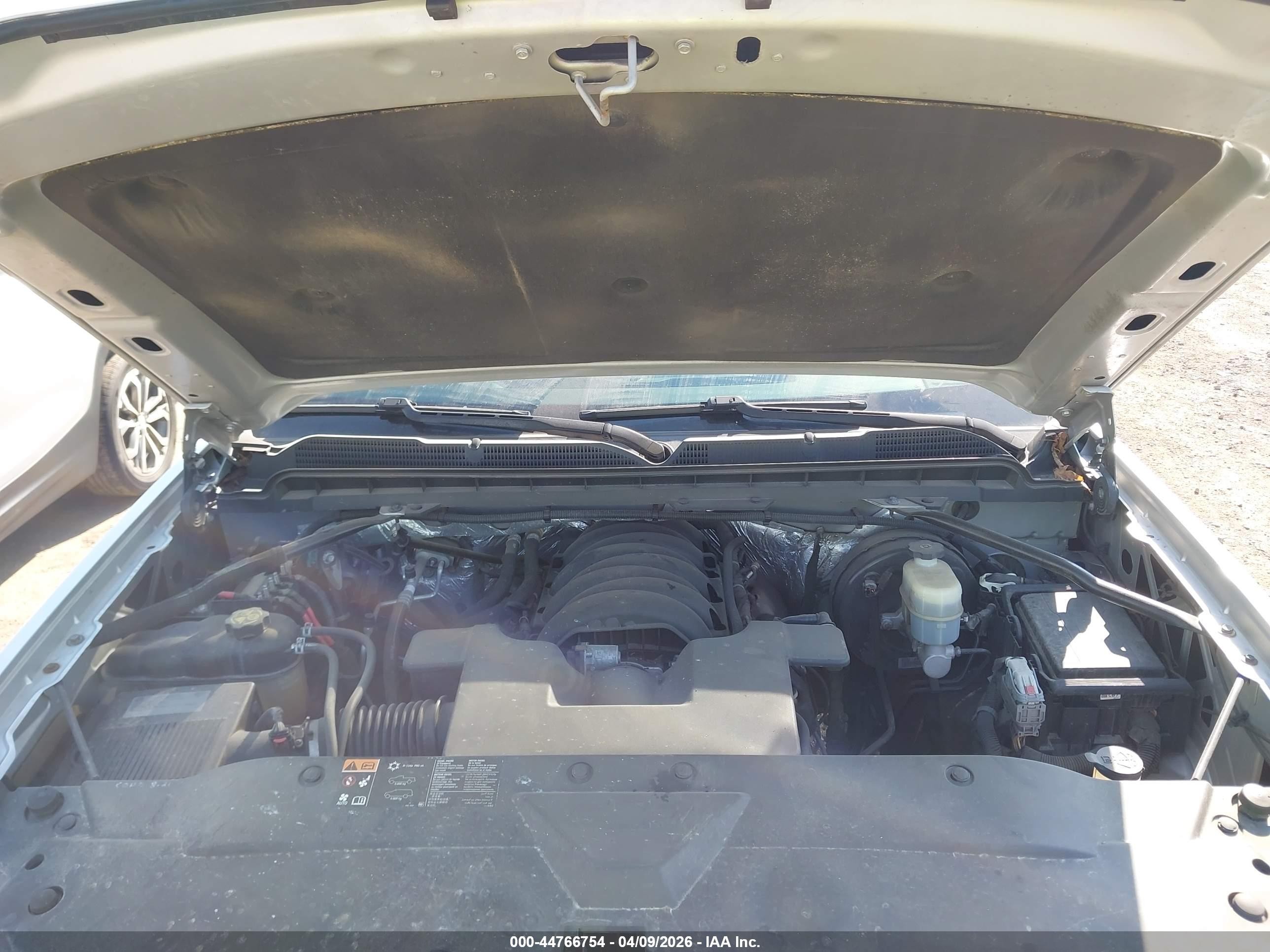 2016 Chevrolet Silverado 1500 1lt Серебряный vin: 1GCVKREC0GZ118725
