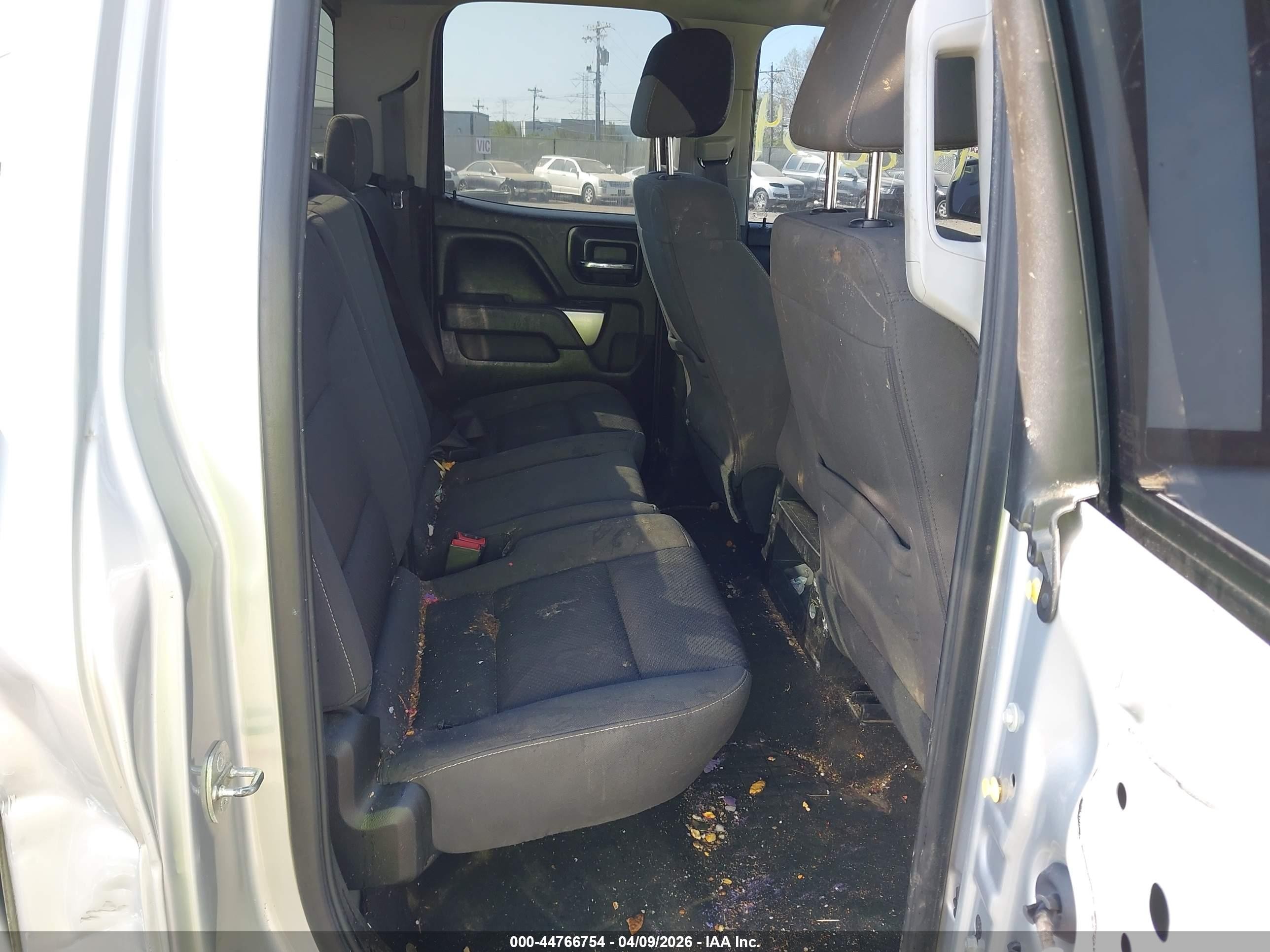2016 Chevrolet Silverado 1500 1lt Серебряный vin: 1GCVKREC0GZ118725